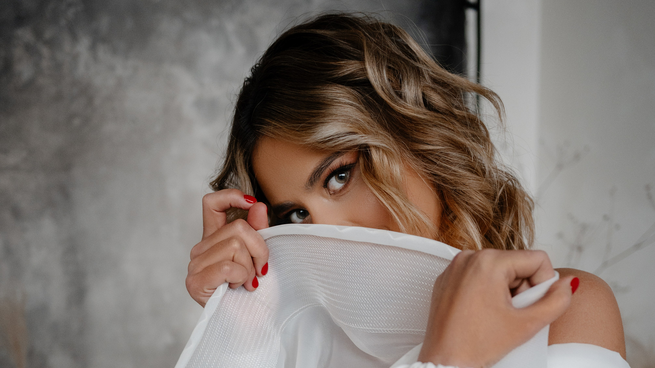 Mazaki. ANNA-MARIA PHOTO CONTENT CREATOR — photographer, aesthete, artist, and visual expert for Instagram in Prague