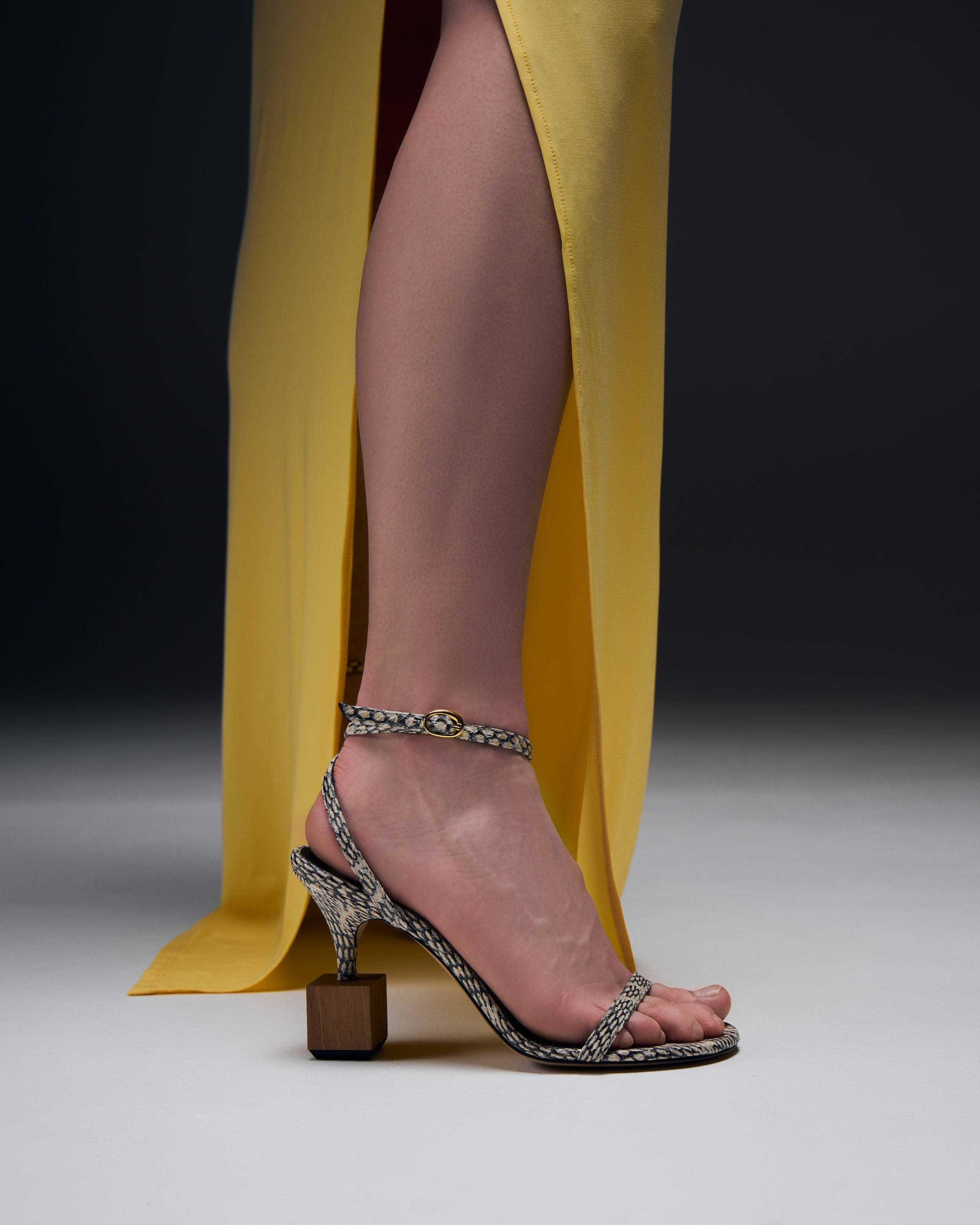 Съёмки для брендов. Фотограф в Москве Айсылу Нафикова