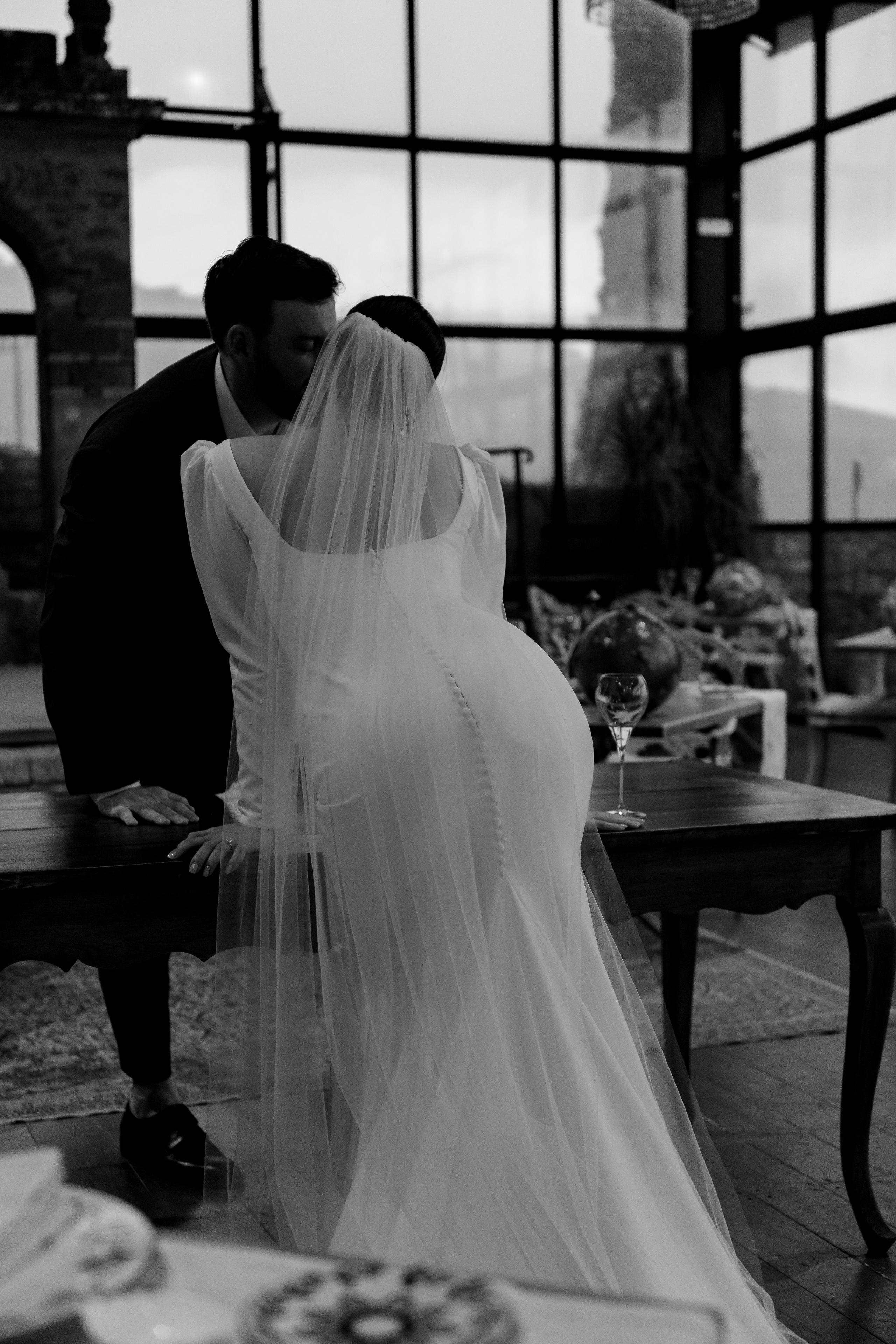 Elopment in Cortona. Villa Falconiere. Wedding Photographer in Italy