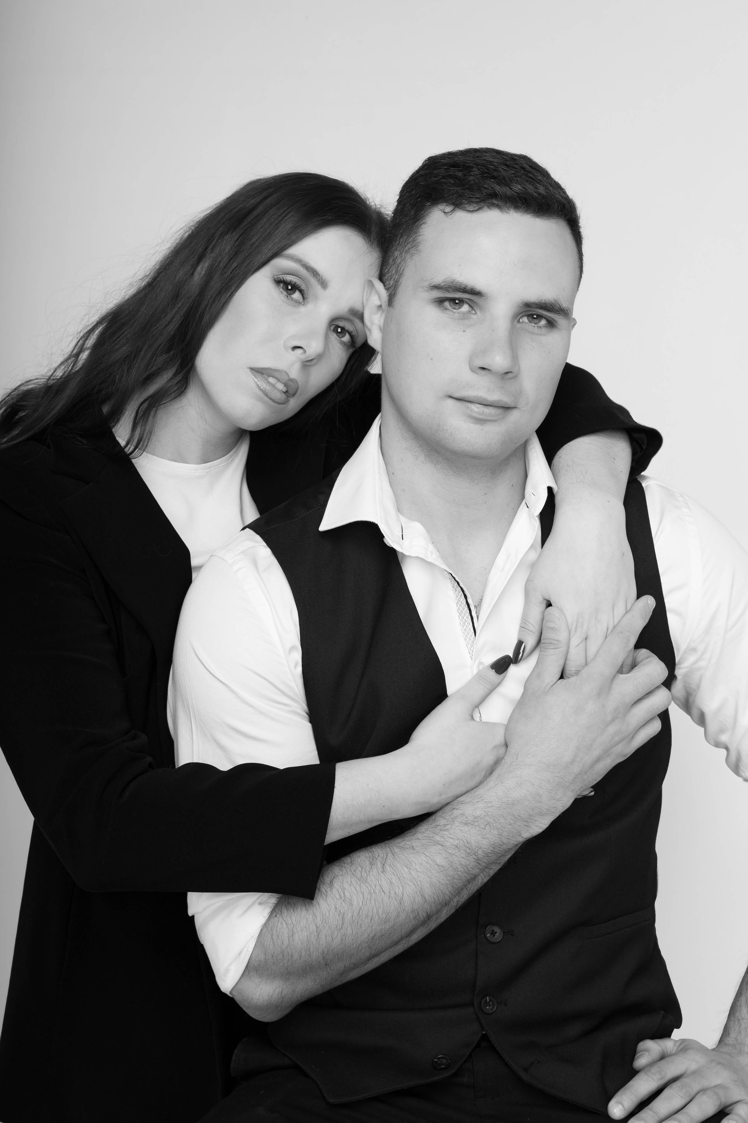 Séance photo couple Albi. Photographe de mariage et de portrait dans le Tarn, Toulouse et en Occitanie