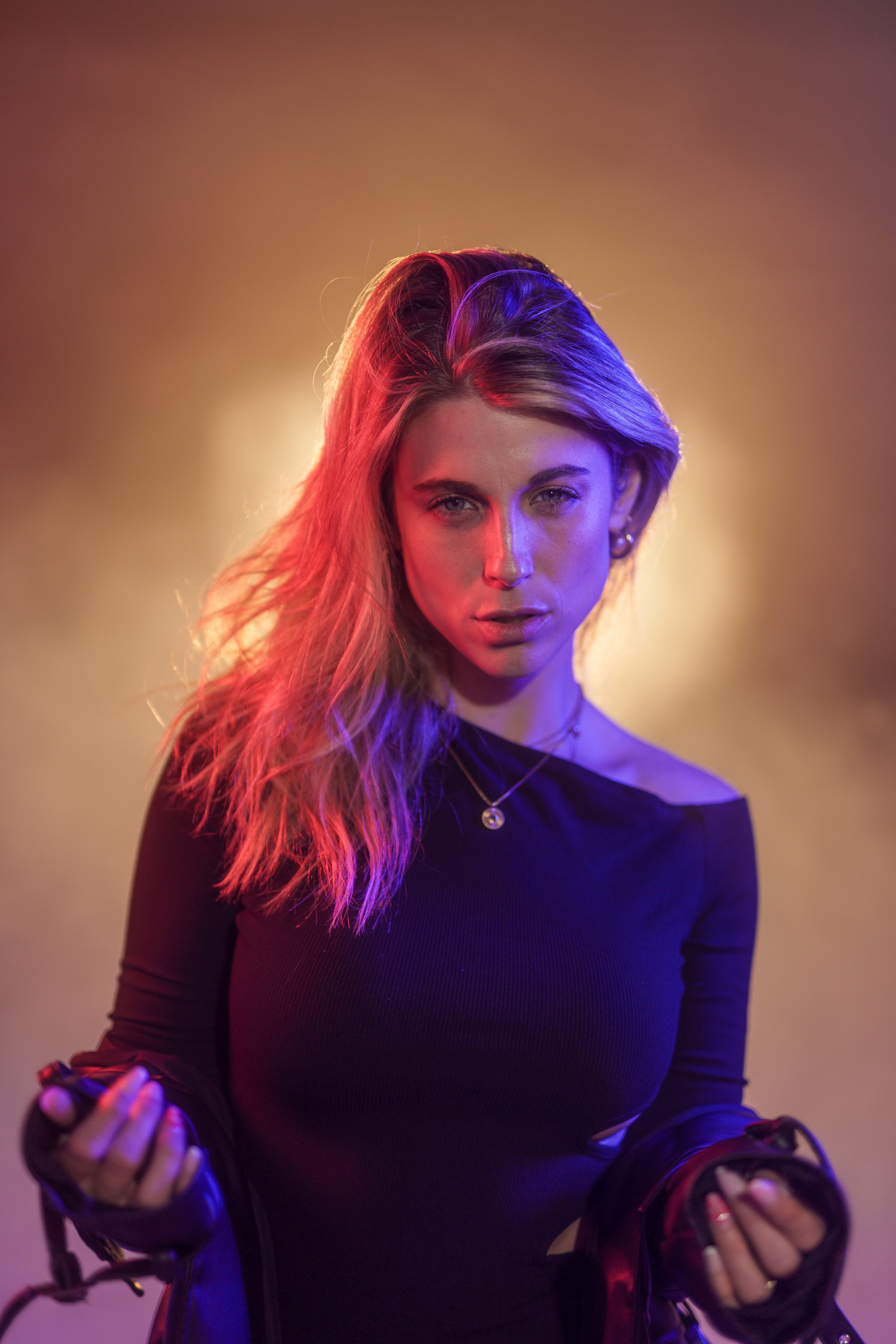 „Kölsch&Shoot“ in Cologne w/ Lisa (Set #5). URBANSTREETFILES.ART