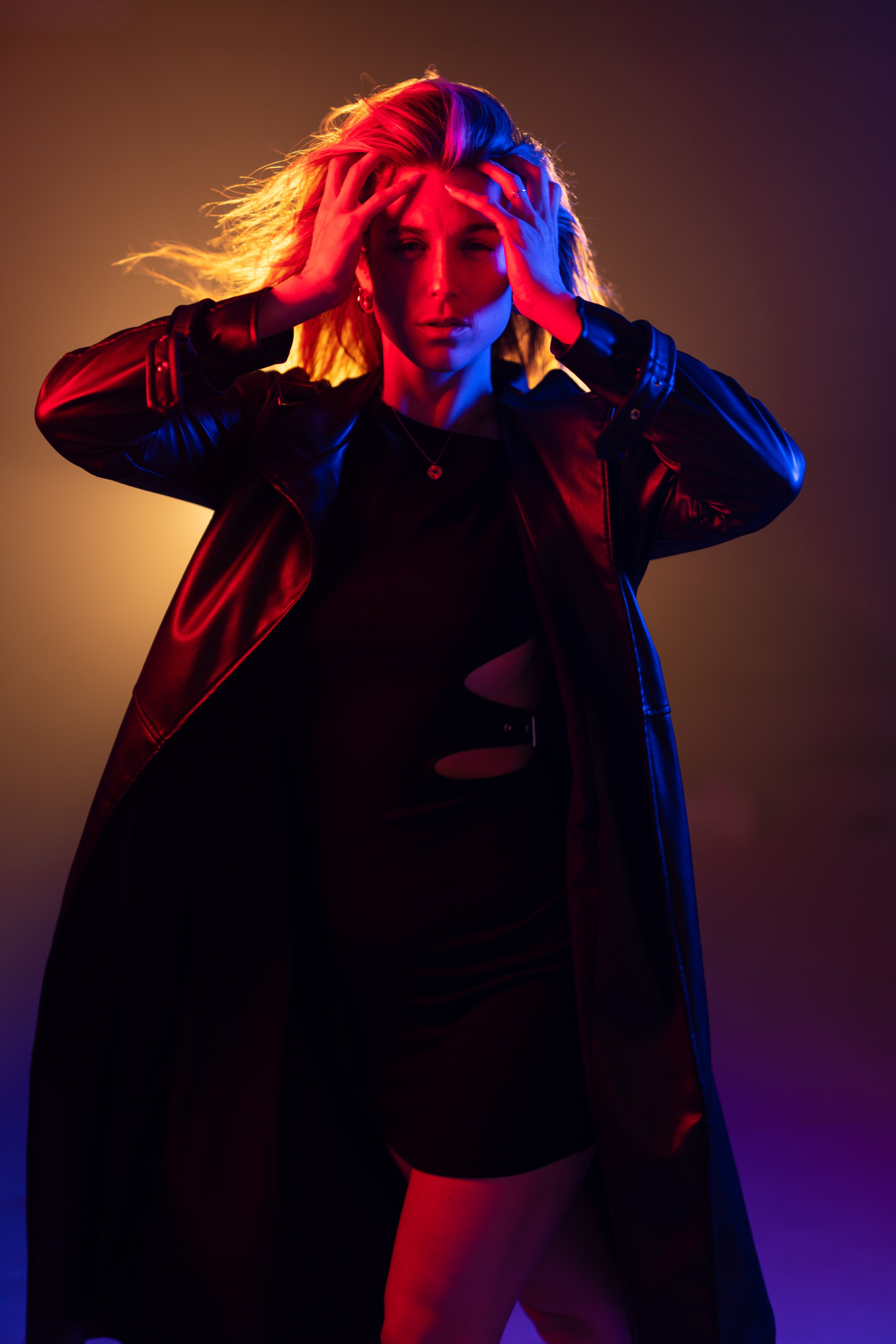 „Kölsch&Shoot“ in Cologne w/ Lisa (Set #6). URBANSTREETFILES.ART