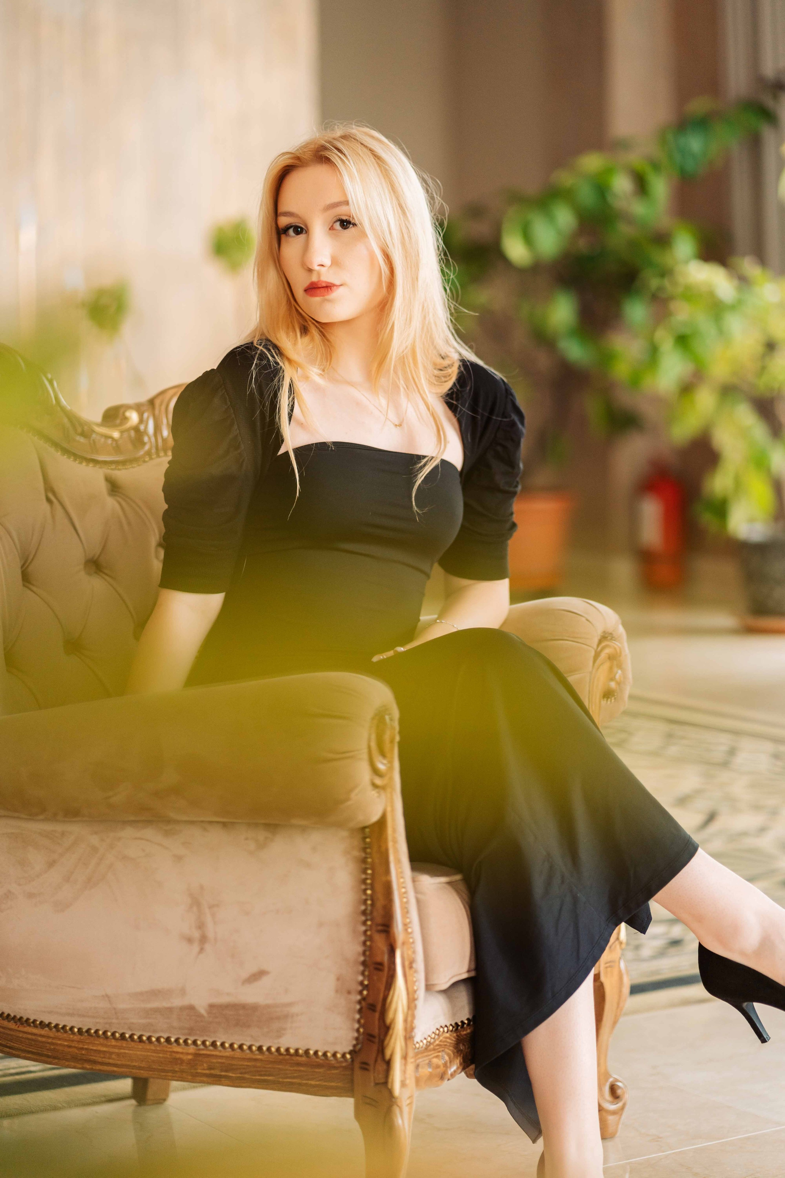 12F — Pedagogic. Contrast Studio