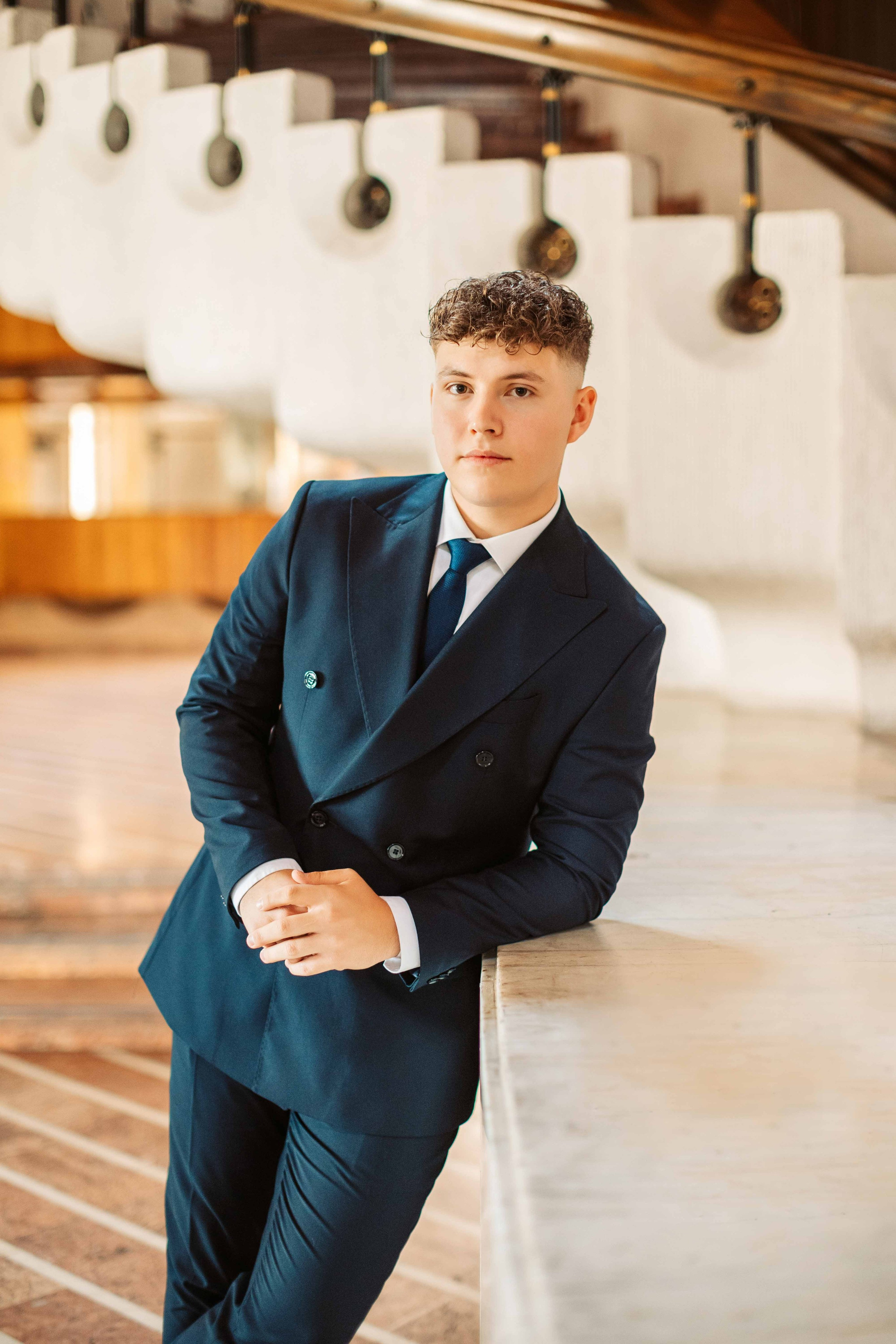 12C — Unirea. Contrast Studio