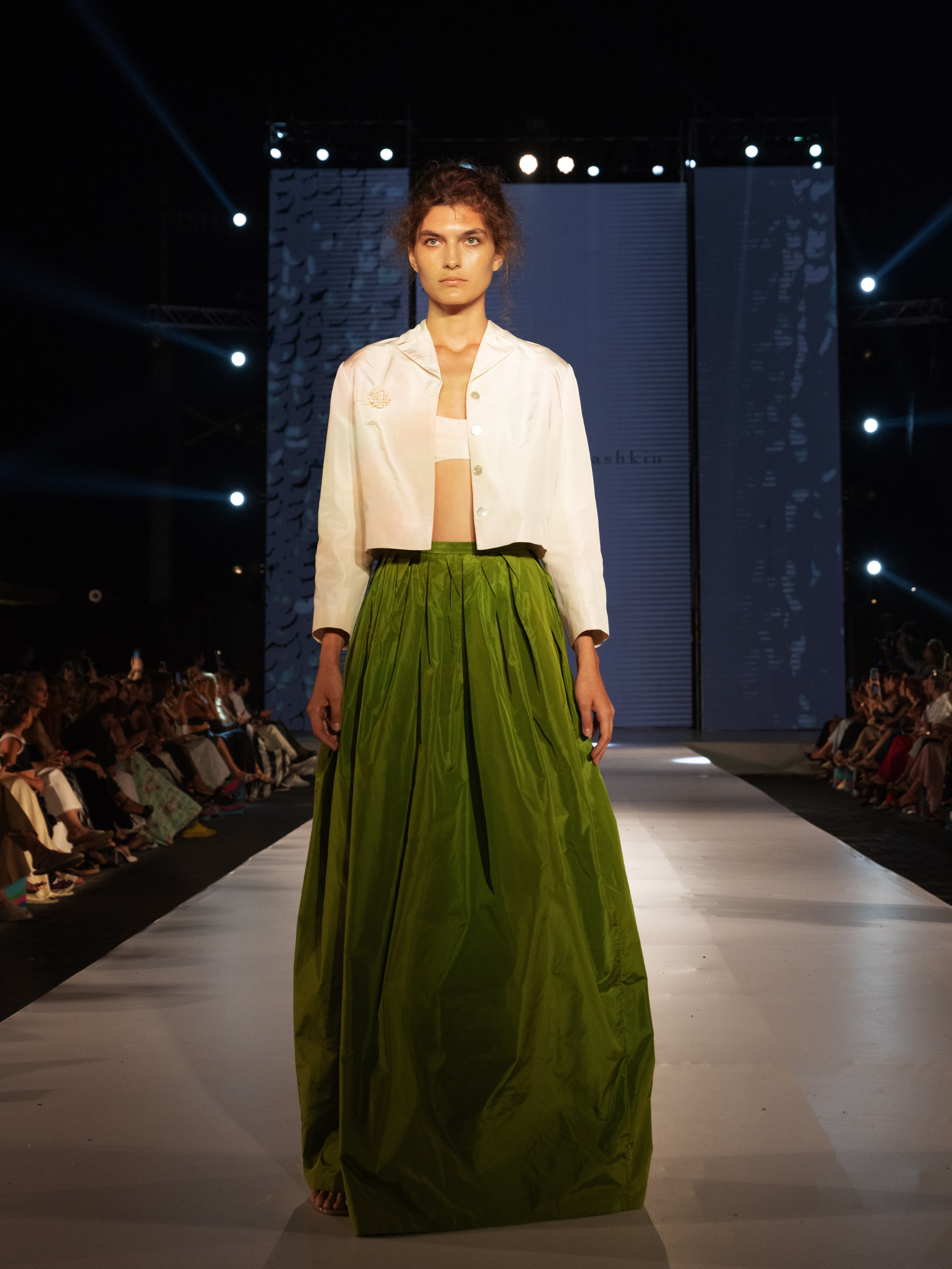 Valentin Yudashkin x AFW 2026. Фотограф Баку Тбилиси