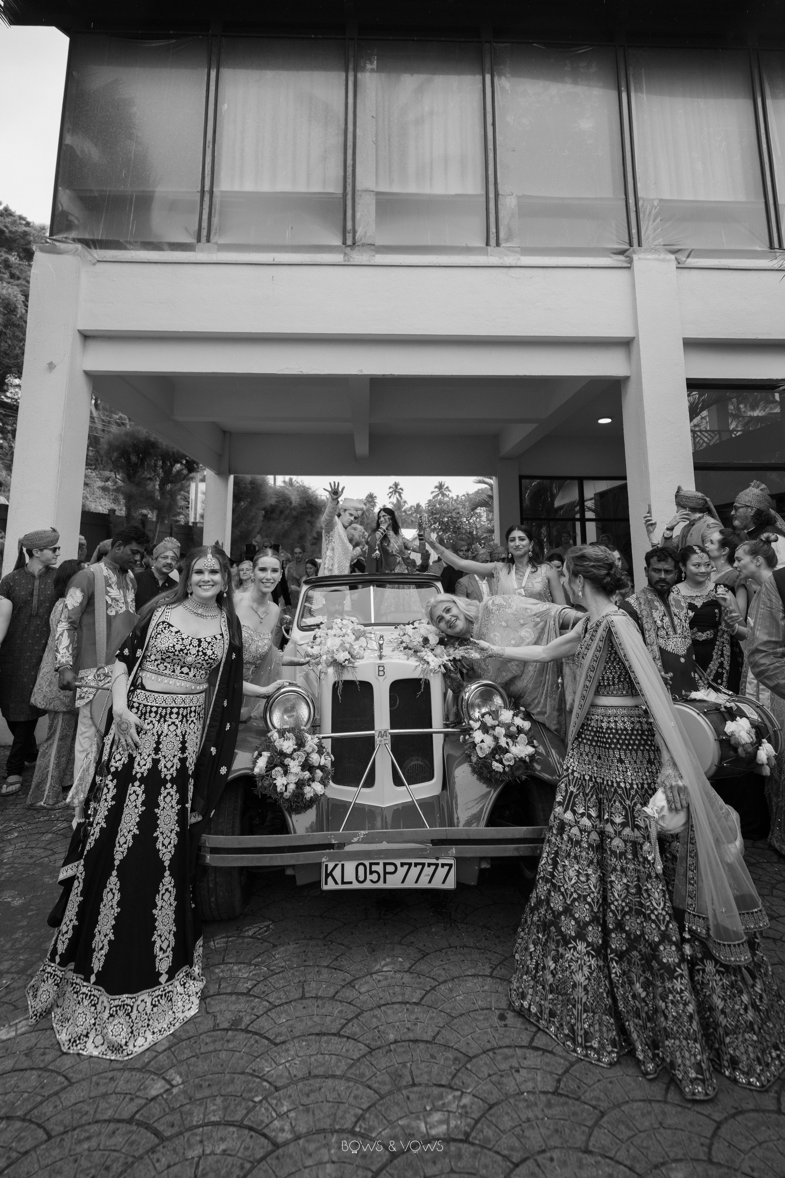 SANAYA & REID. WEDDING PHOTO COLOR GRADING