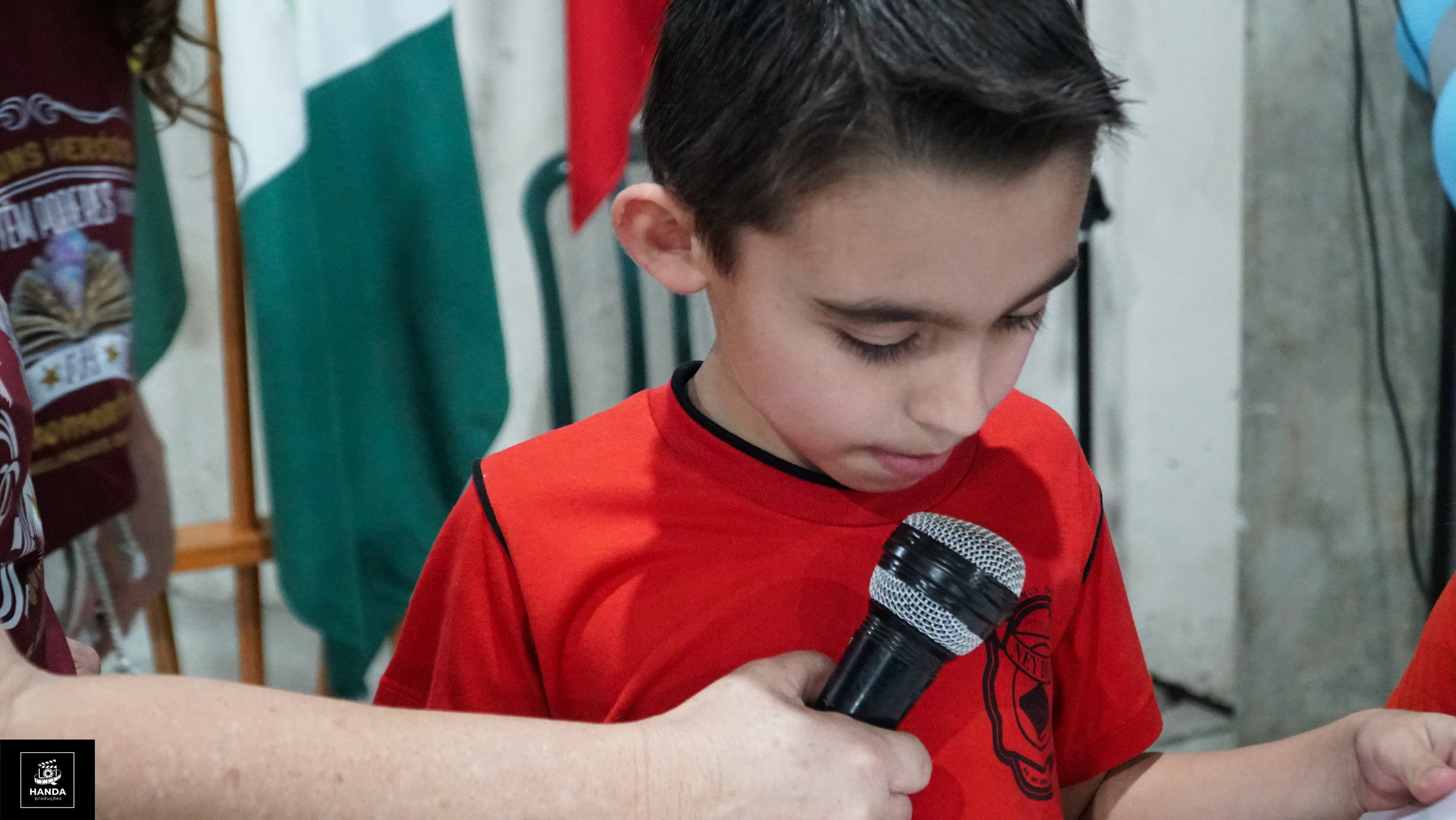 Noite autógrafos colégio Aurélio Buarque de Holanda. Handa Produções