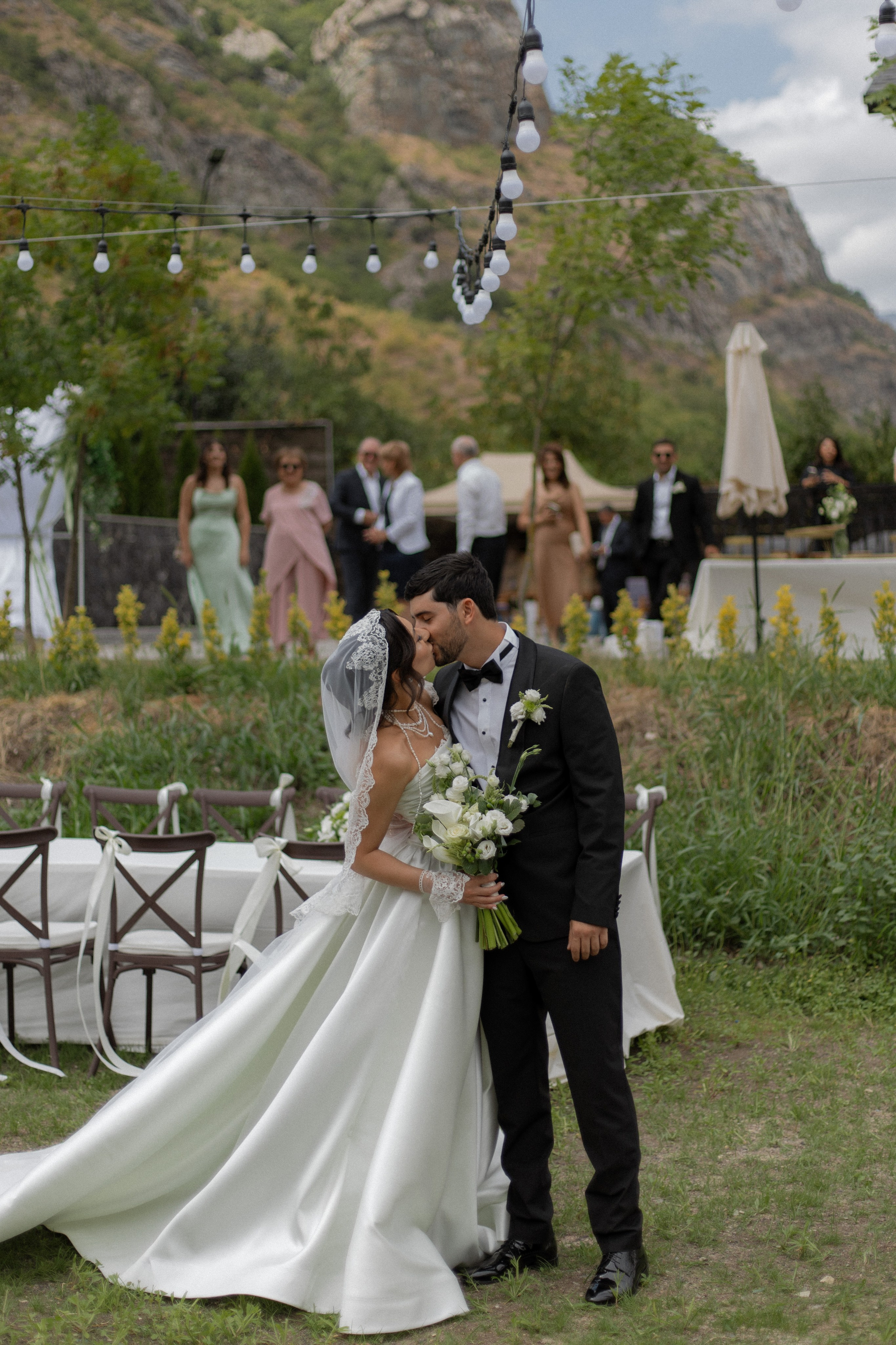 Arman and Lilit Wedding. Recnac | Wedding Photographer Yerevan