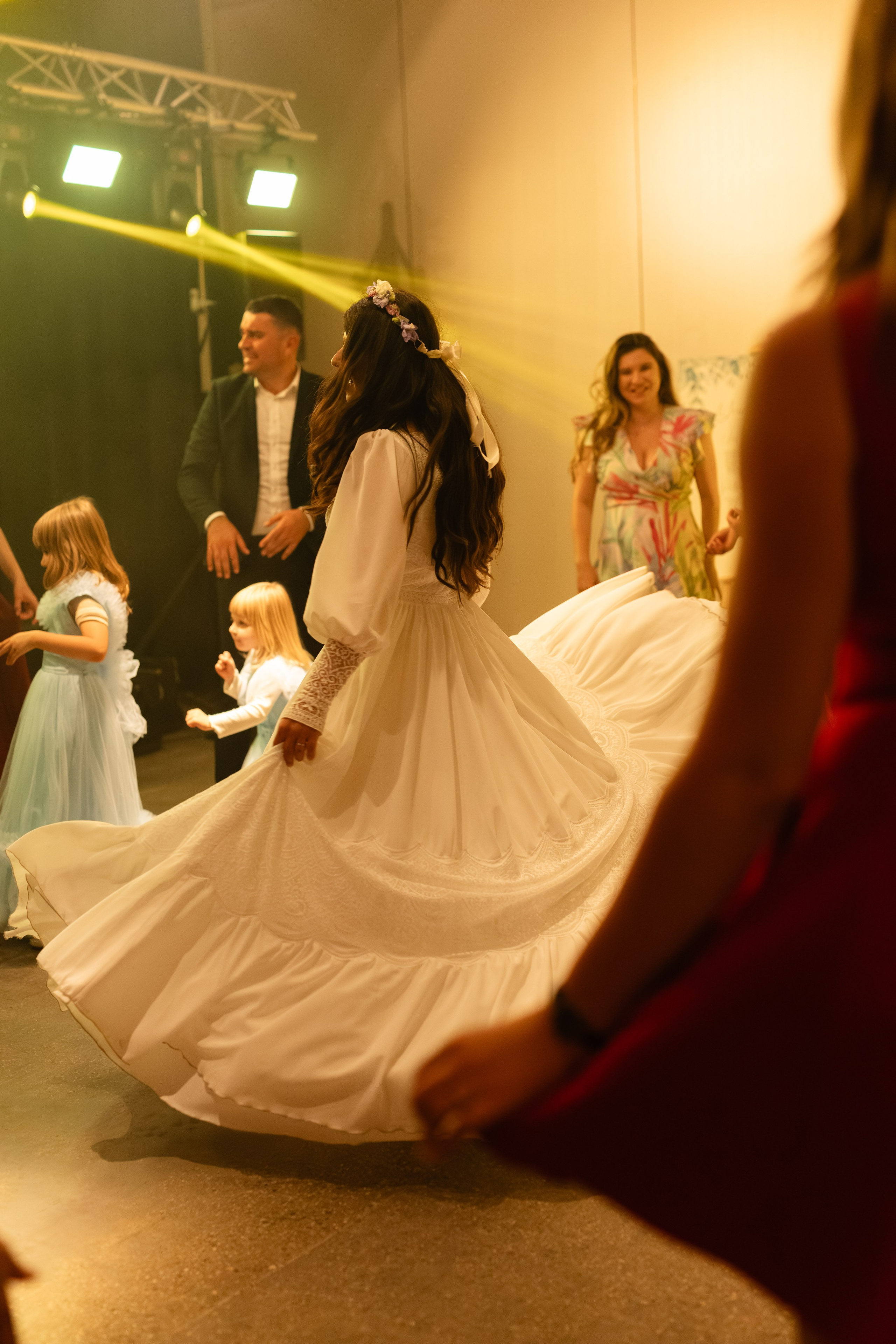 Flori & Cosmin. Main