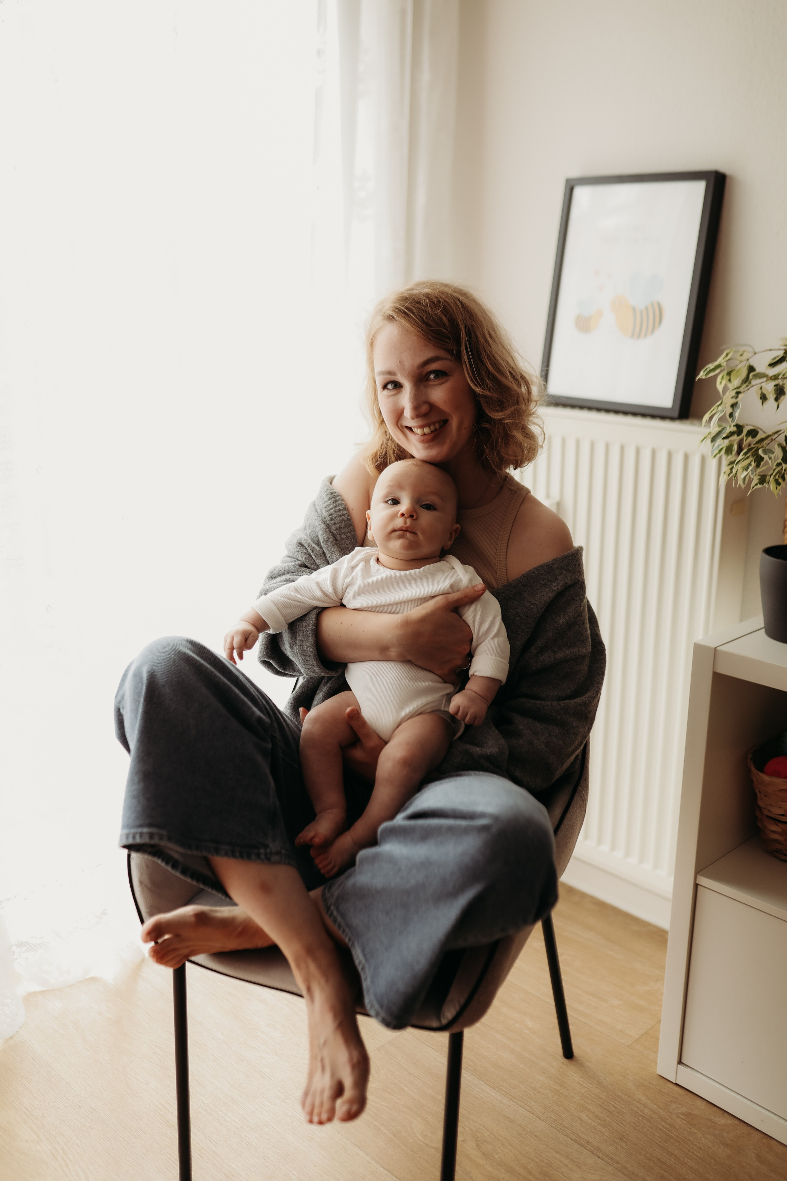 Familienfotograf Frankfurt am Rhein – Homestory Fotoshooting im eigenen Zuhause