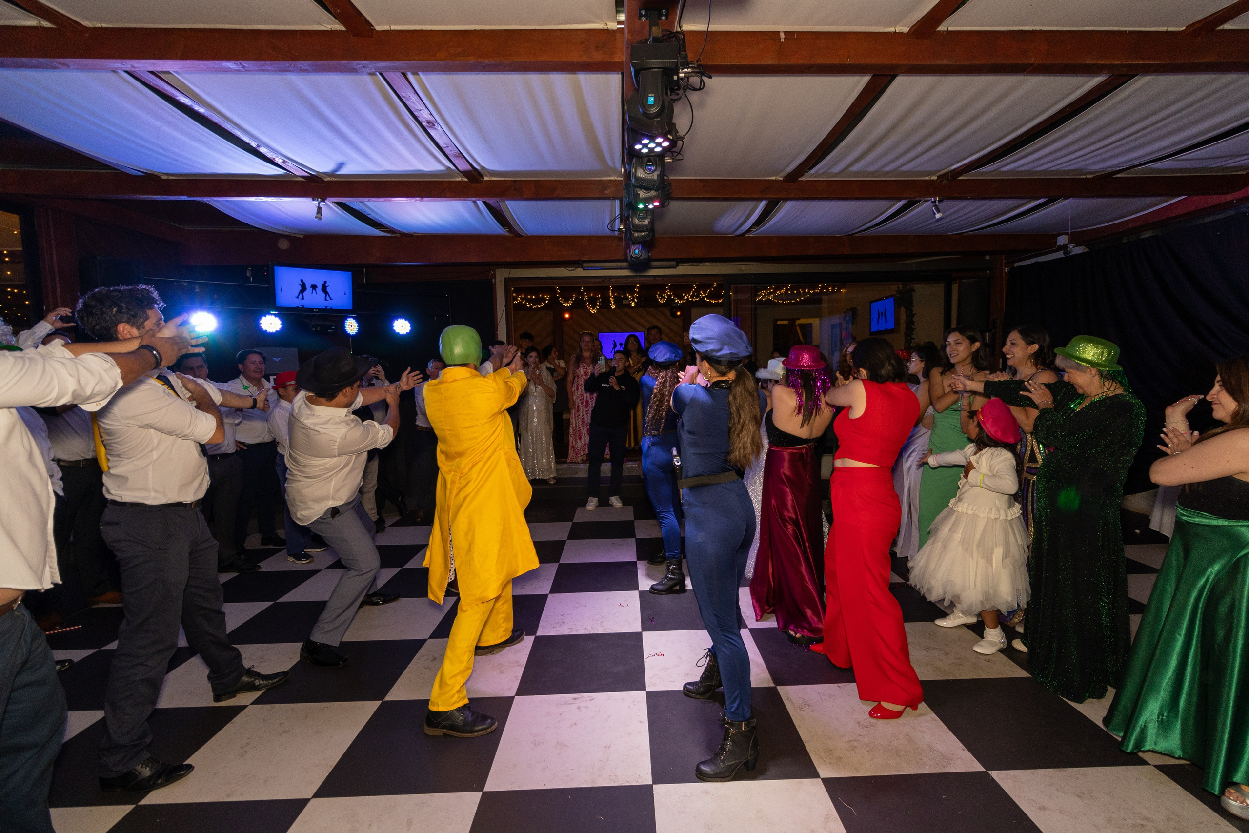 Katherin y Daniel. Dinka & Emilio - El arte de preservar lo que no se repite