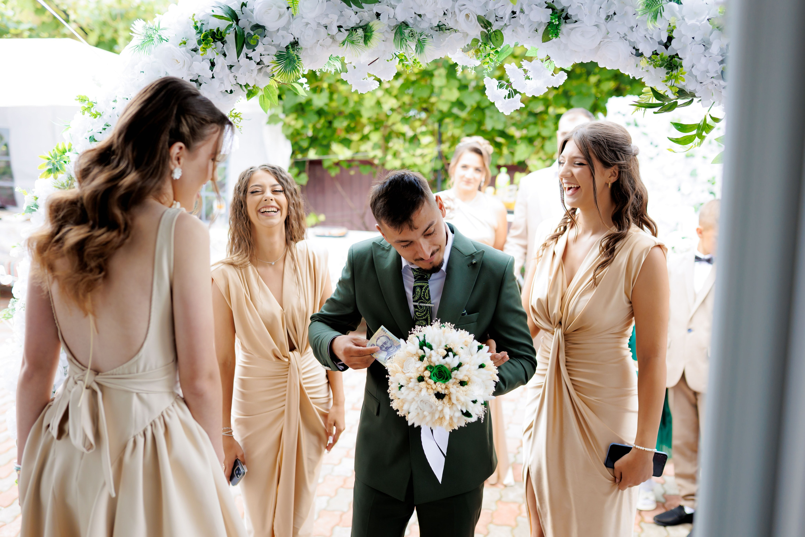 Nunta Nicoleta & Răzvan | Fotografie & Videografie Profesională. Servicii foto-video profesionale, pentru momente de neuitat