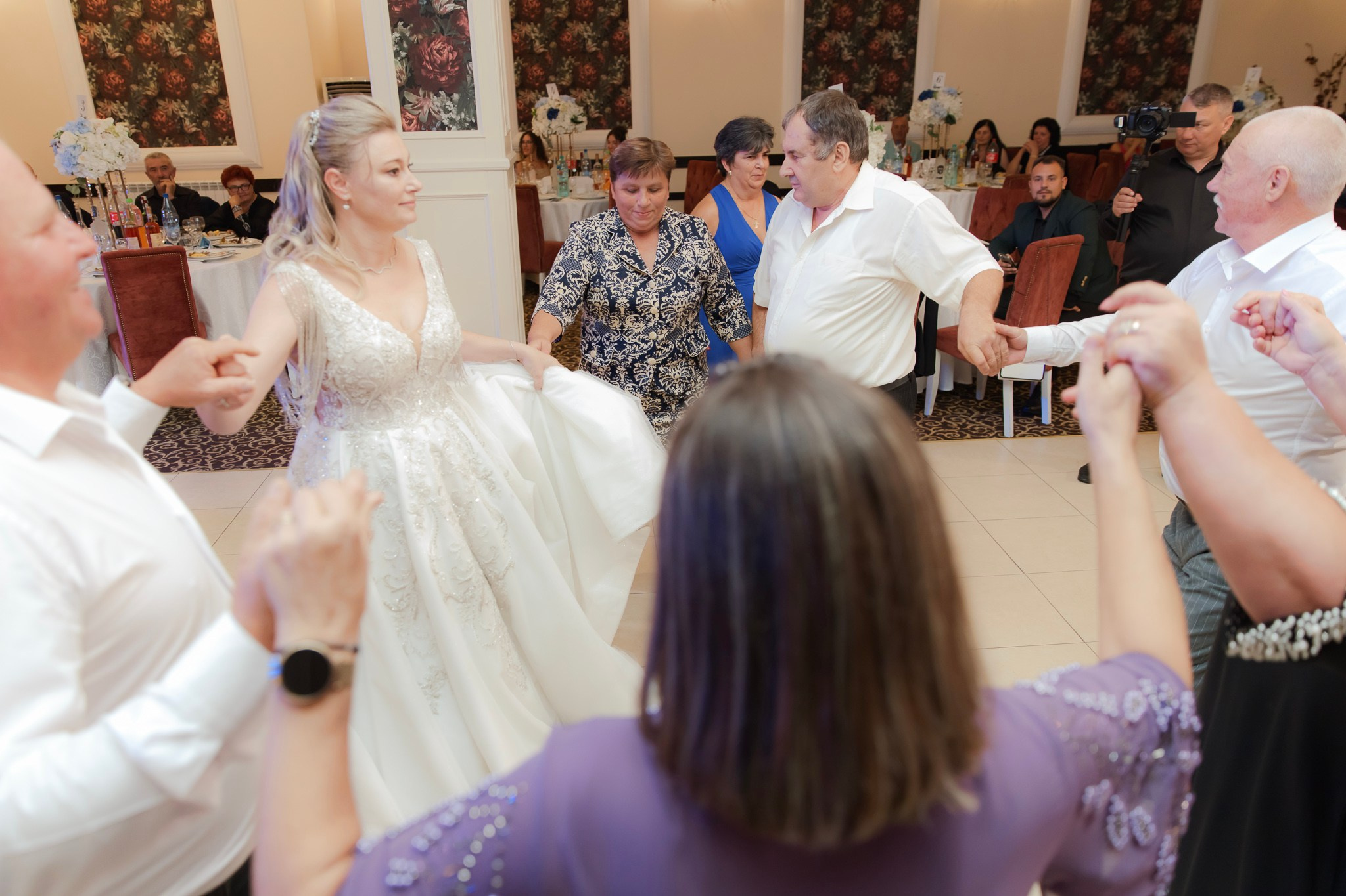 Mihai & Oana. Servicii foto-video profesionale, pentru momente de neuitat