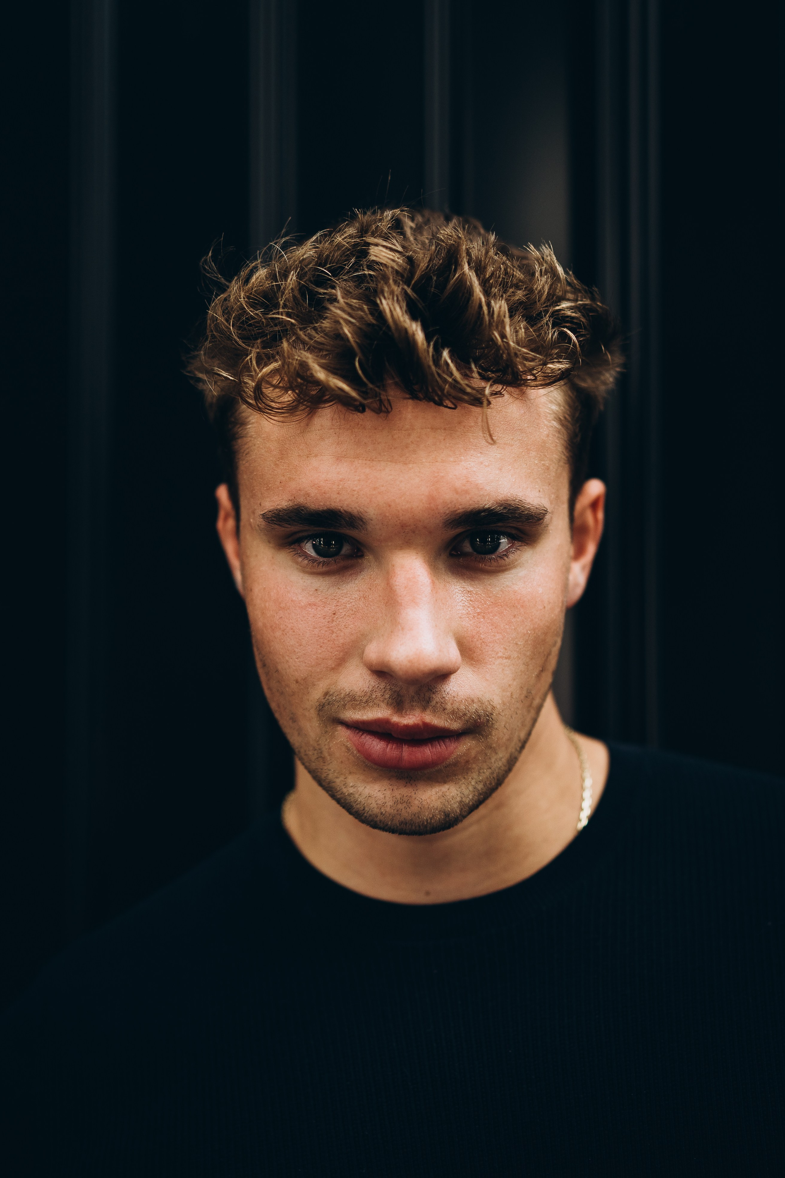 Anton NHL. Calgary Wedding & Lifestyle Photographer — Yevhen Polishchuk