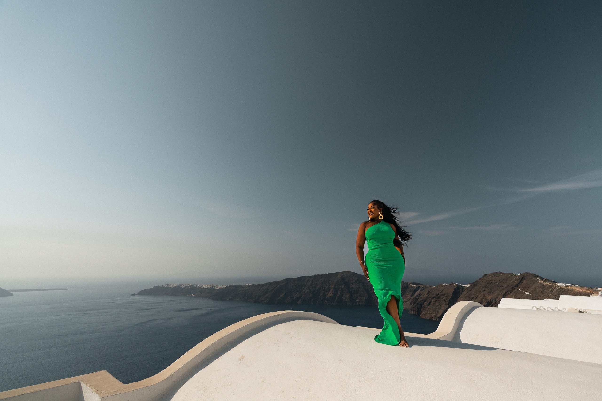 Queen. Denny Savon — Photographer in Santorini | Weddings, Love Stories & Flying Dress