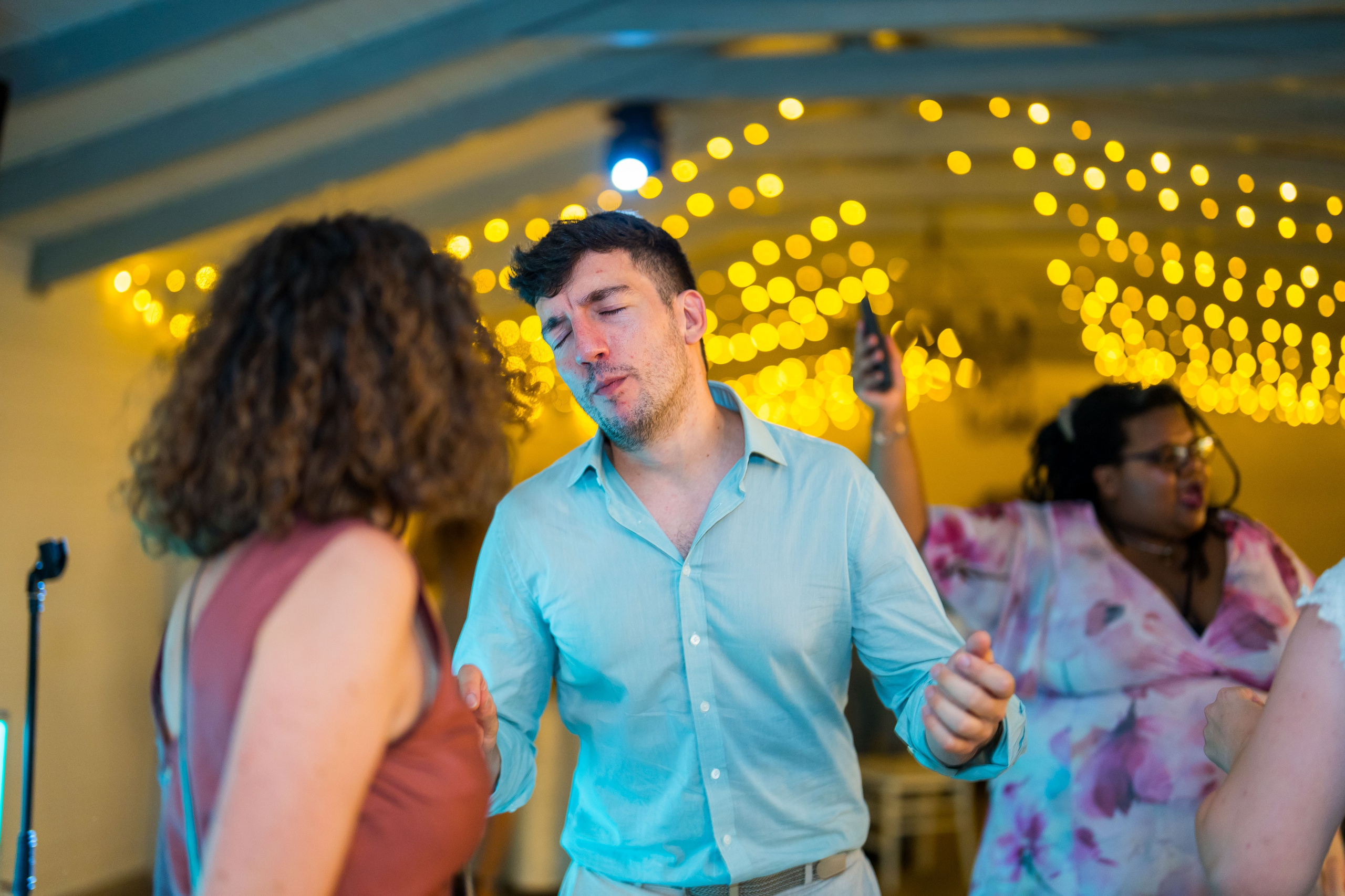 PARTY. Gabriel Florea — Fotograf nuntă București