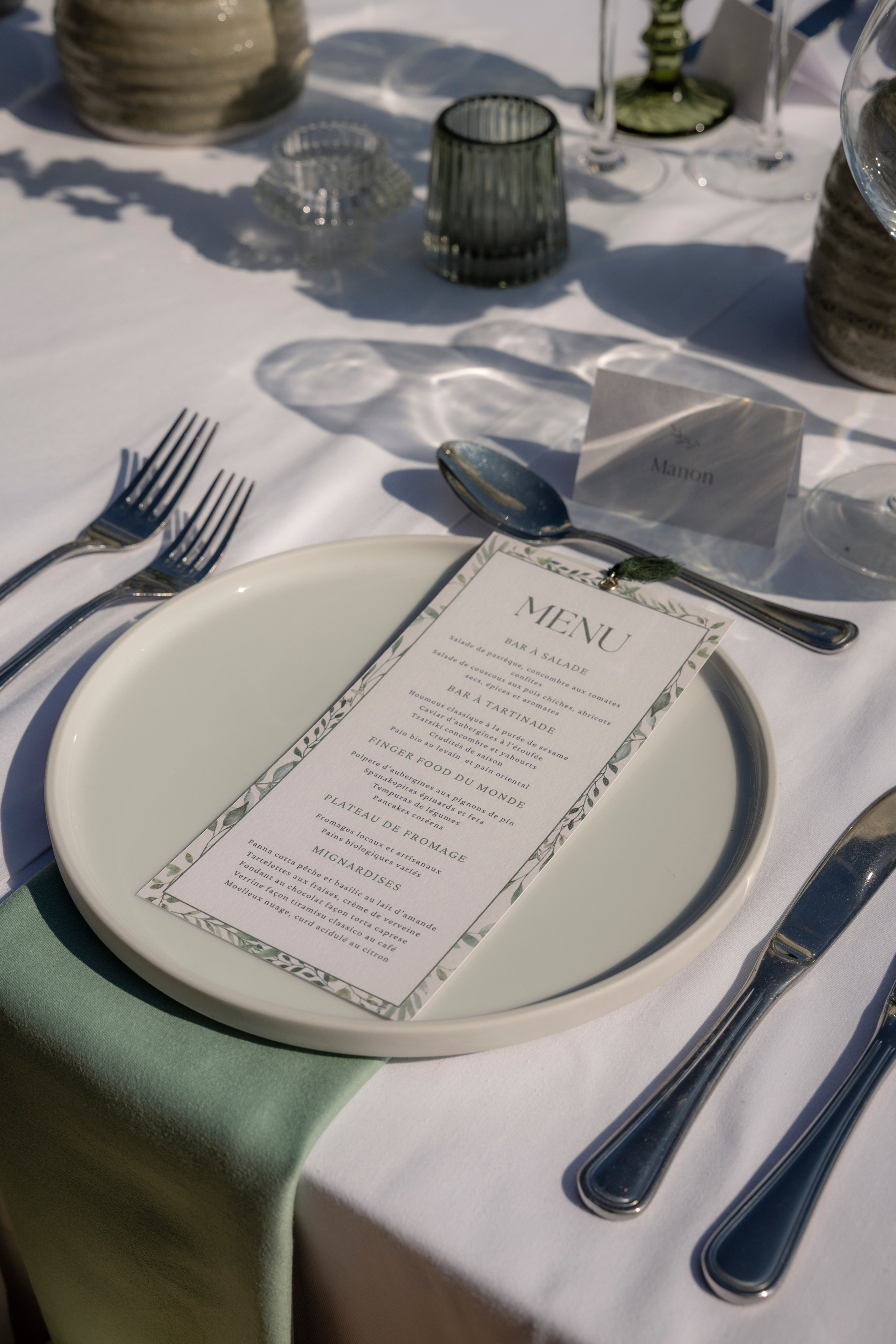 Modern Château Wedding in Occitanie — Domaine de Merlac. Eugénie Smirnova — Wedding & Elopement Photographer in Southwest France