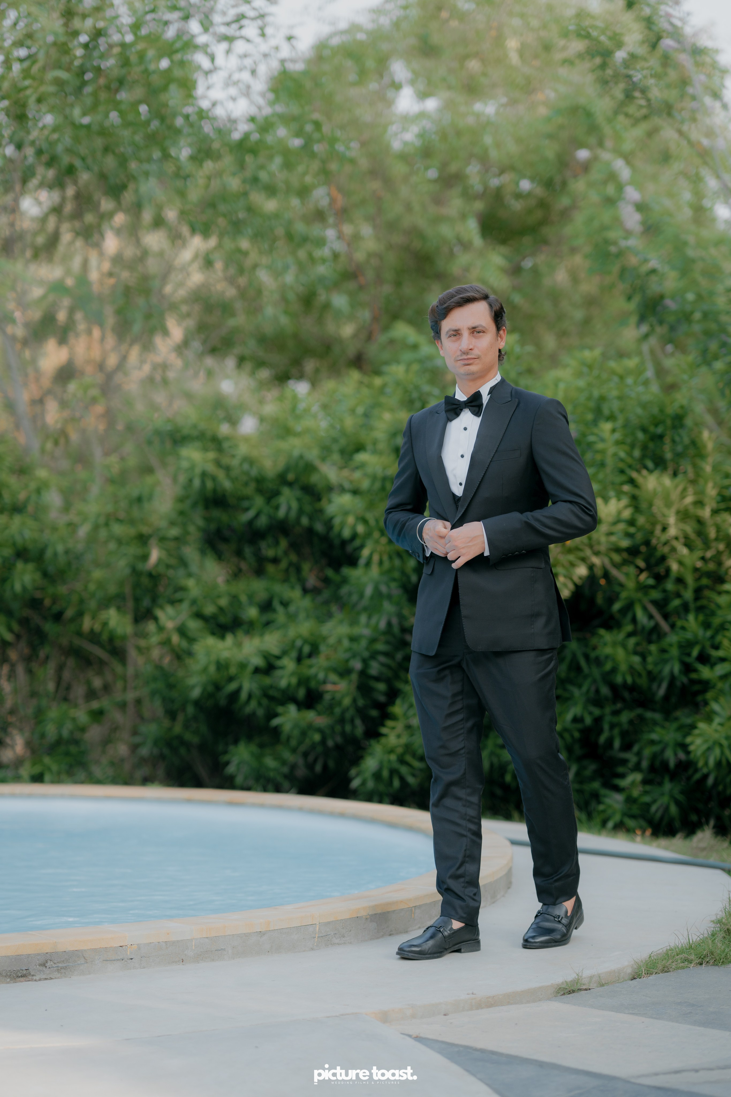 Ayesha & Adam’s English Wedding!. Fine art Wedding Photographers in India & Canada