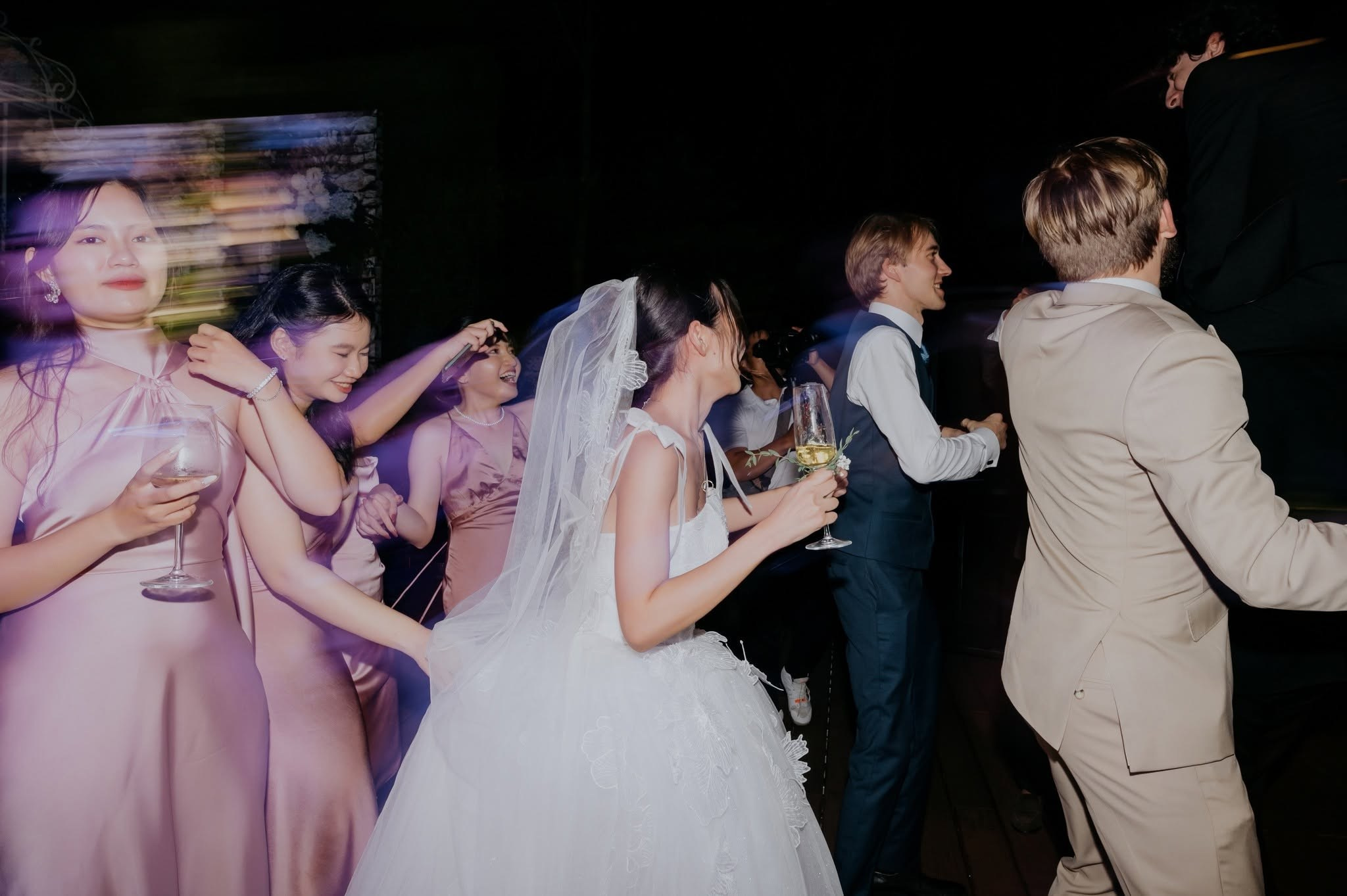 𝐊𝐞𝐥𝐥𝐢𝐞 & 𝐍𝐢𝐤𝐥𝐚𝐬 / Destination Wedding. Saigon Wedding Present | Art Beyond Moments