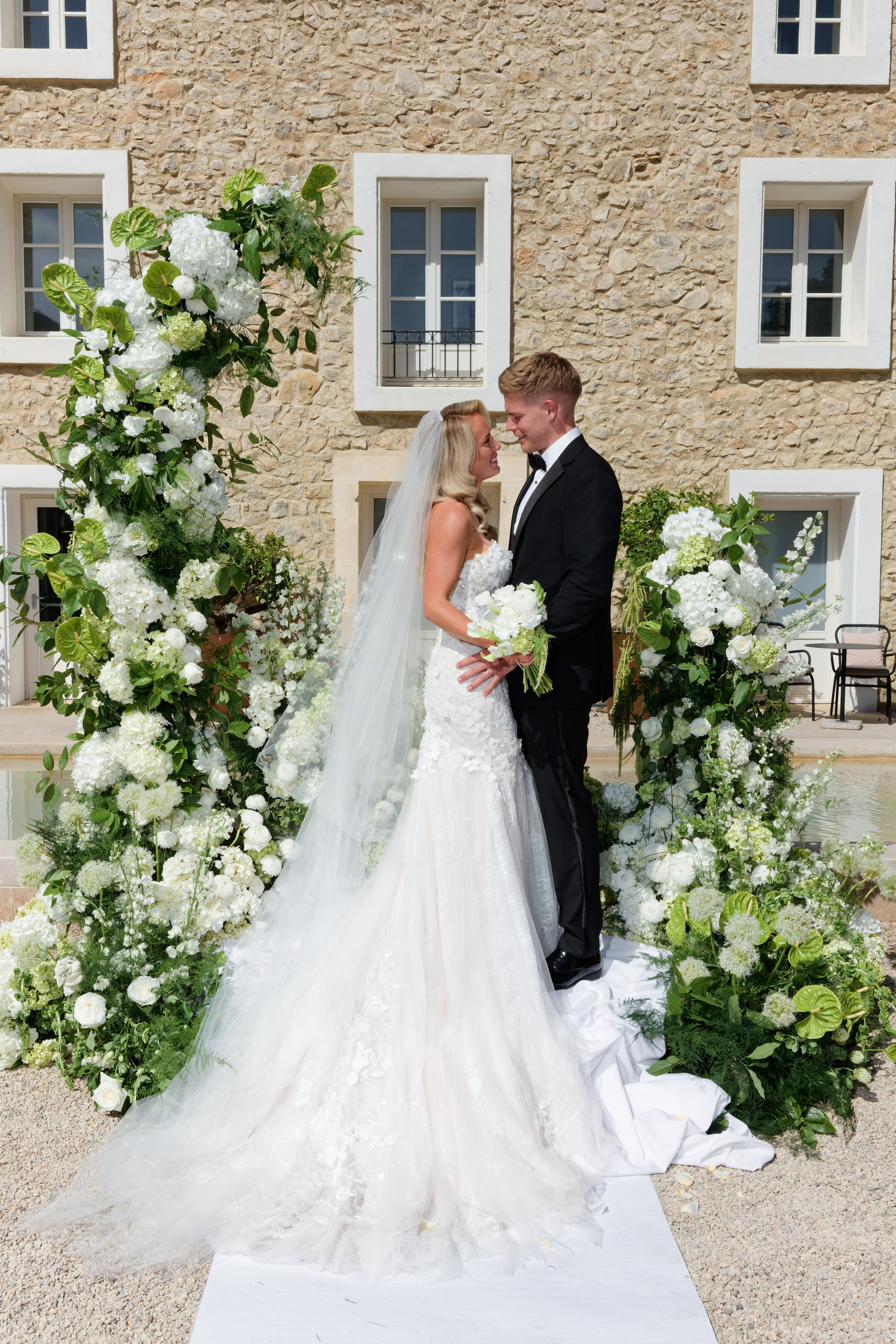 Wedding at Château L’Hospitalet in Narbonne, France. Destination Wedding Photographer — Nikita Burtsev