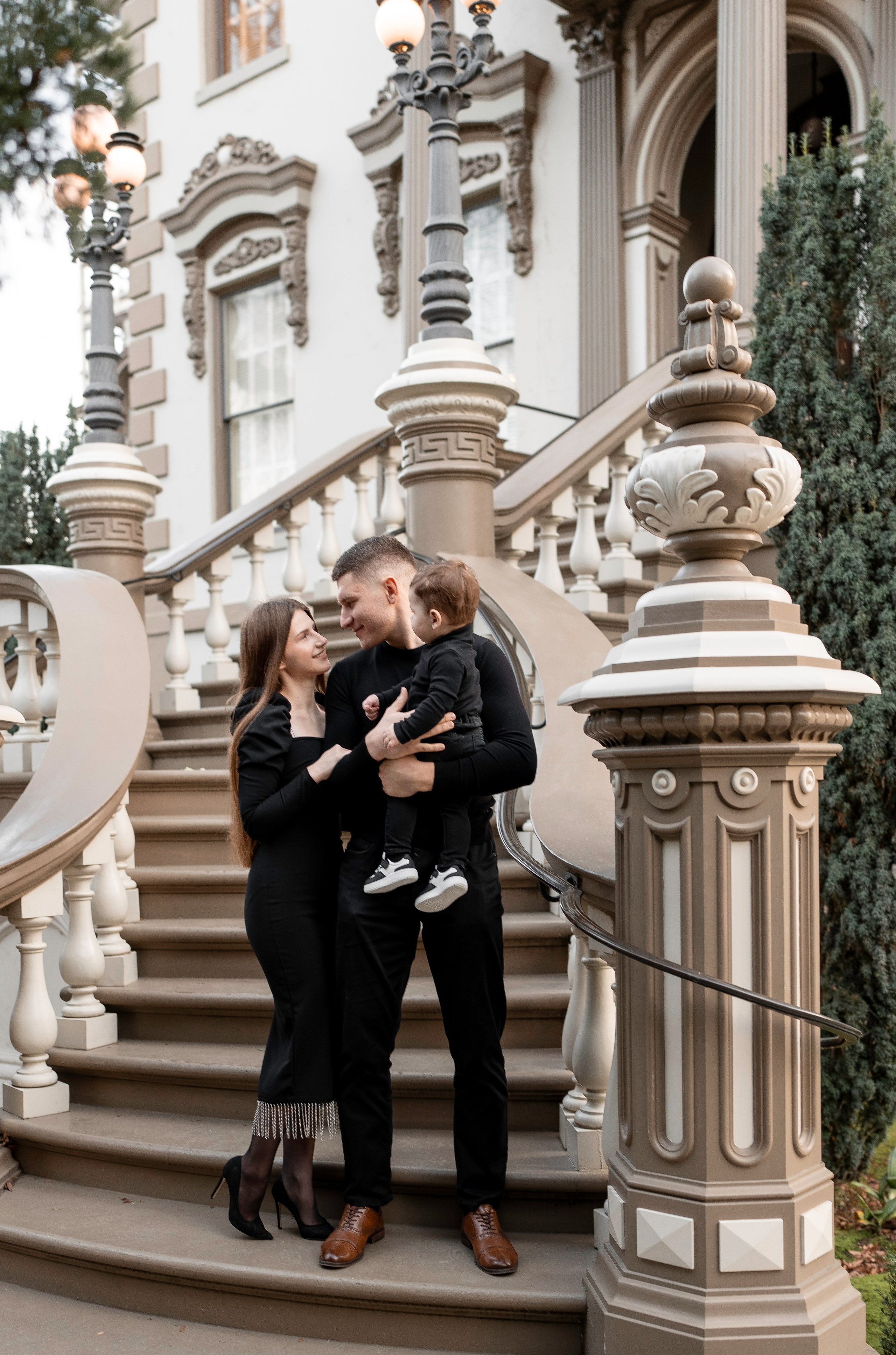 Artem, Nadia & Elisha. Family photographer in Sacramento | Sofia Pavenko