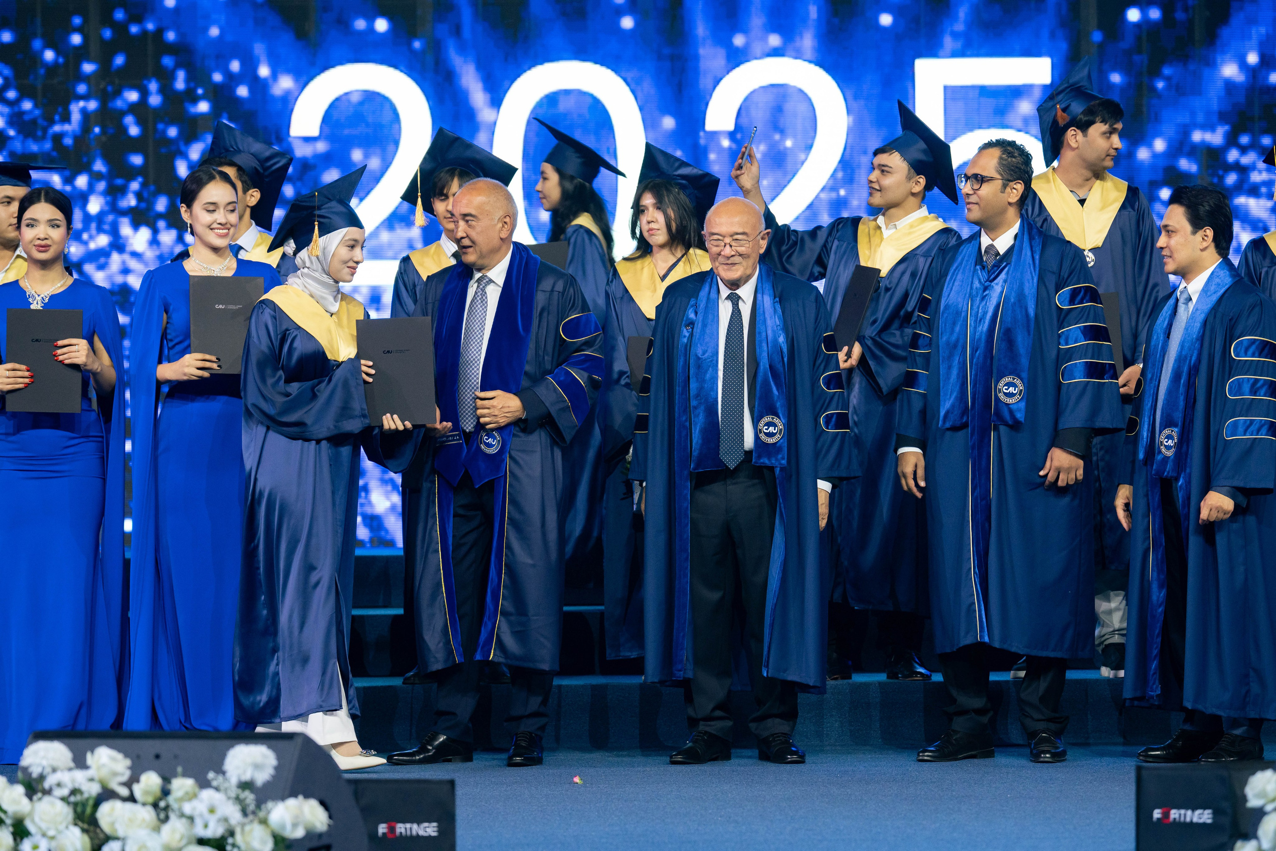 Как Central Asian University провёл одну из самых ярких выпускных церемоний. Георгий Намазов | Фотограф в Ташкенте