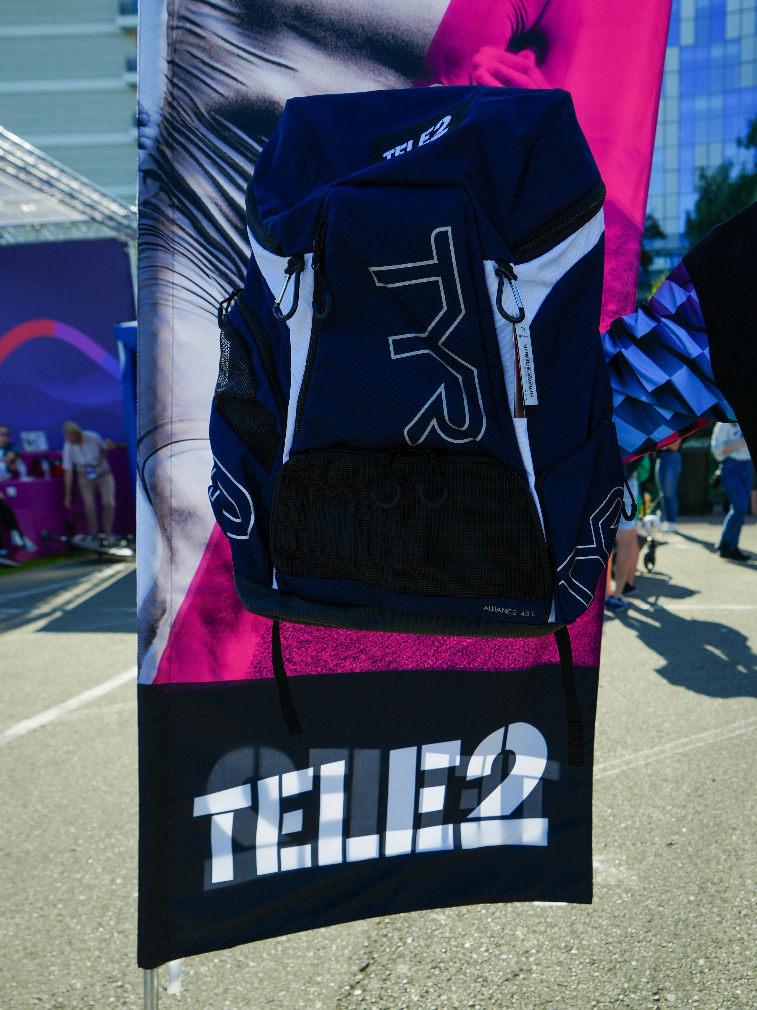 Фотоотчет партнерской интеграции для компании TELE2 на фестивале Ironstar. Репортажный фотограф в Красной Поляне и Сочи Павлюченко Екатерина