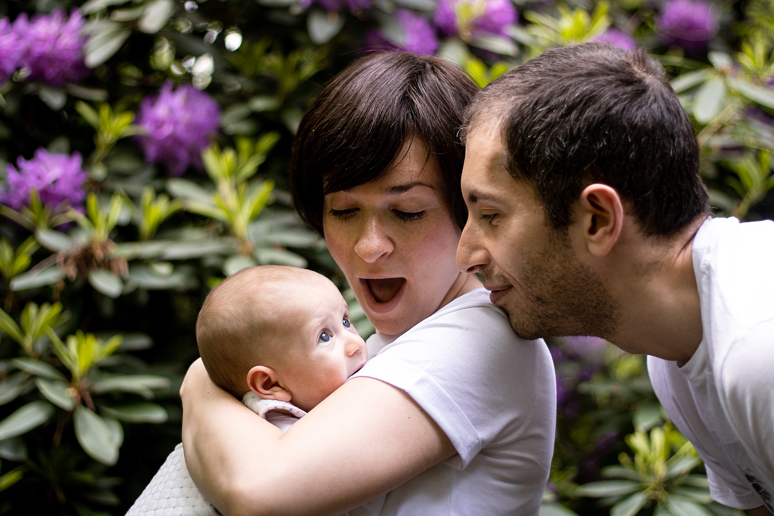 Neugeborenes Fotoshooting im Frühling im Tierpark Berlin. Hochzeitsfotografie in Berlin Nataliia Schütze