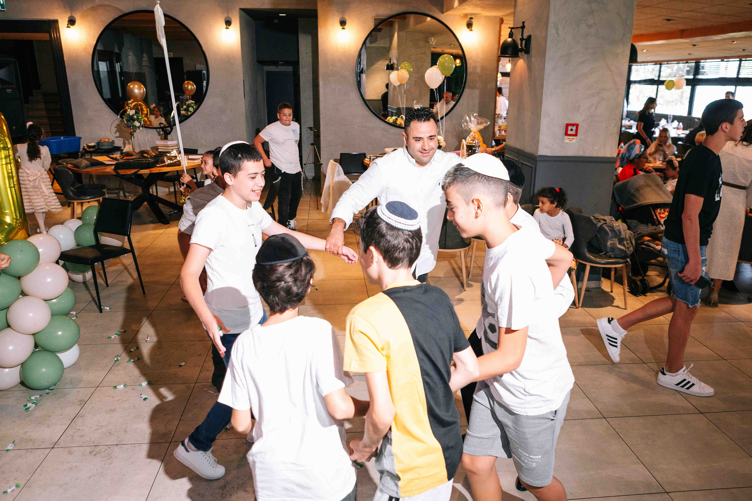BAR MITZVAH IN A RESTAURANT (NETANYA). Https://shi-photo.com/