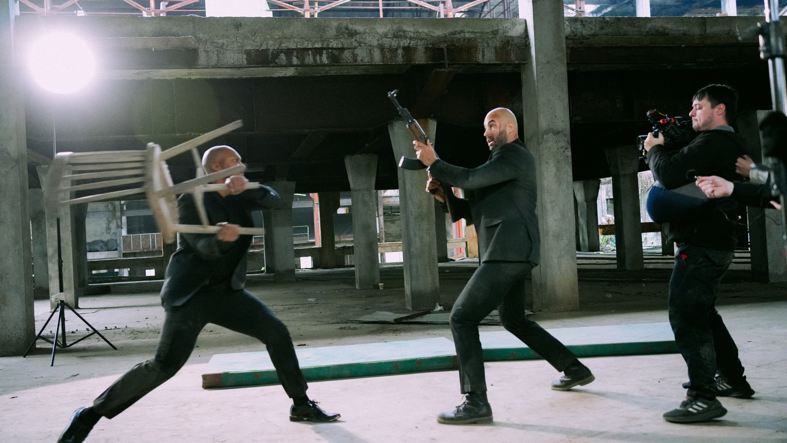 SUITS | Film Backstage. Photographer and videographer in China