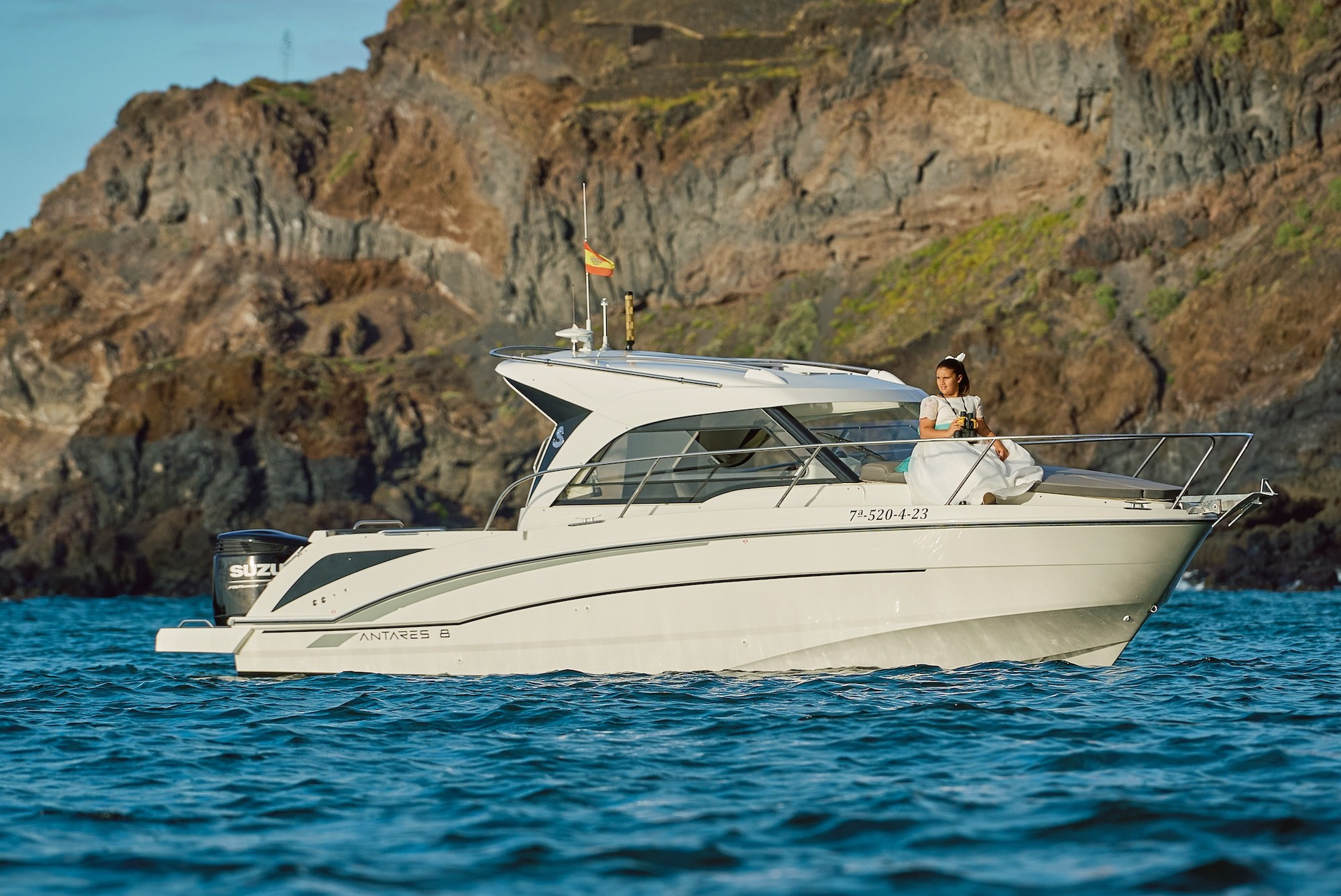 Fotógrafos de Comunión en Tenerife | Sesiones en Exterior con Luz Natural. Pasos de Sal | Fotógrafos de familia, embarazo y bebés en Tenerife