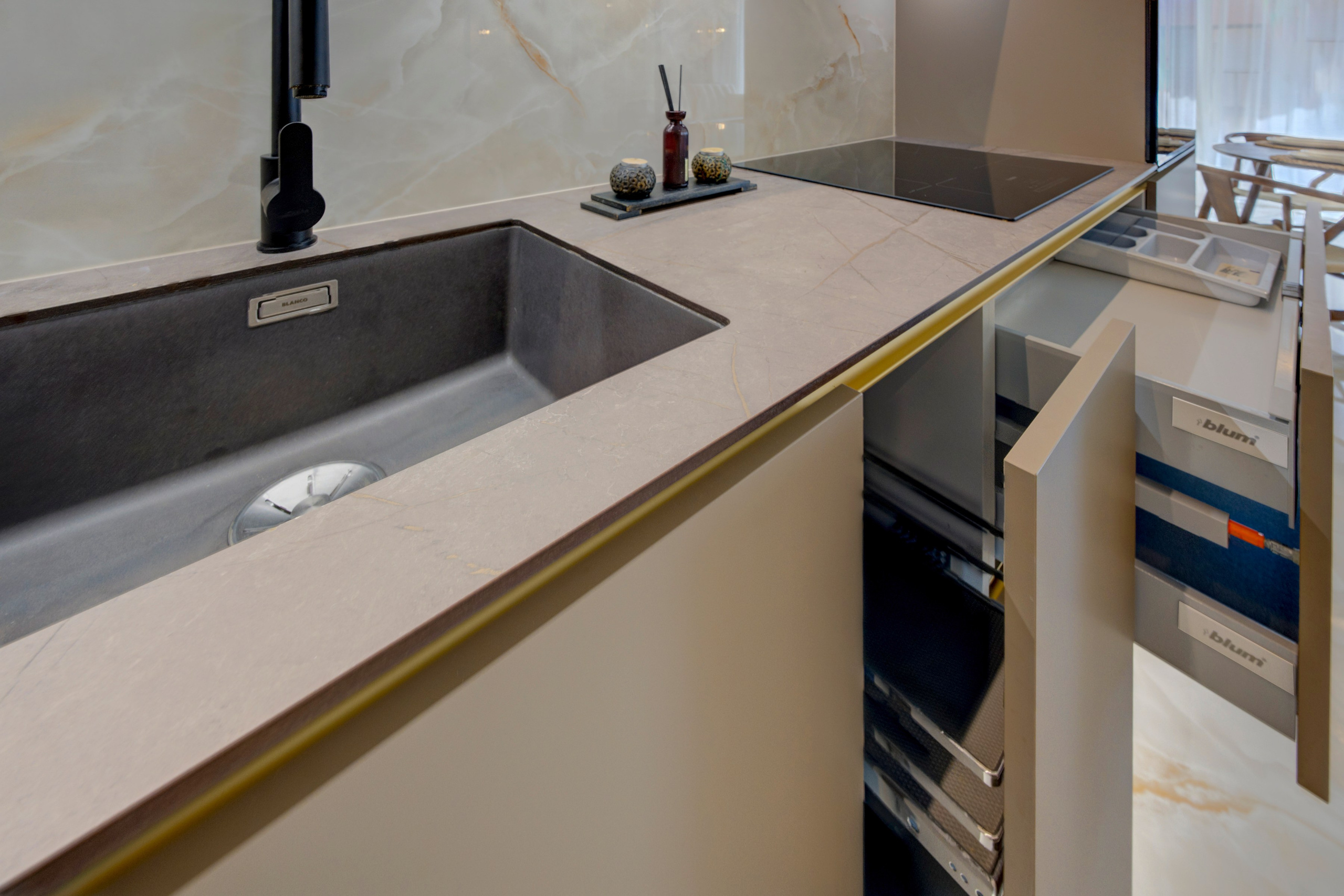 Eigulių g. 7 didelis 1 k. butas su pertvarą. Elina Sapiega fotografė Vilniuje