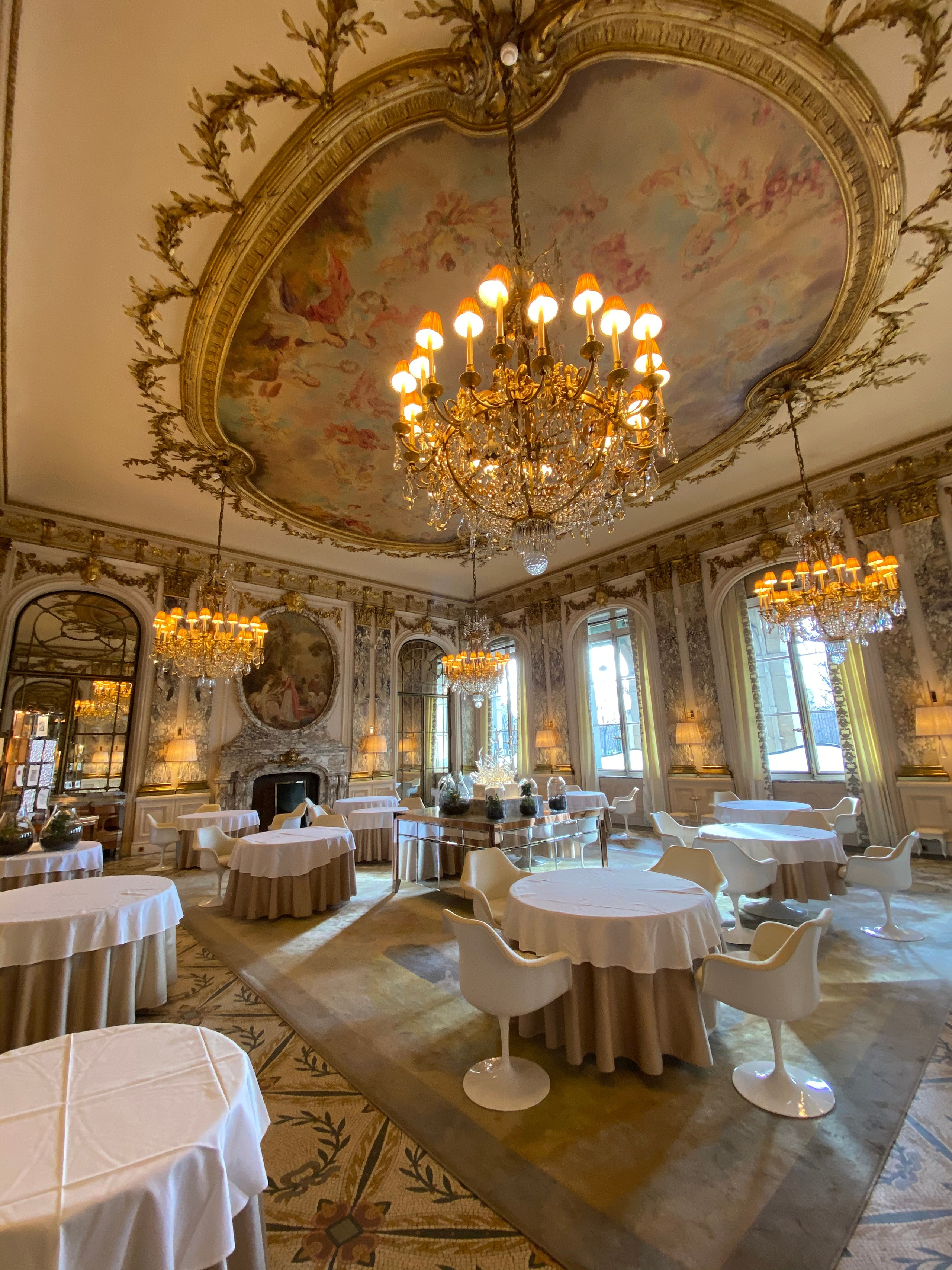 Le Meurice Wedding Paris | Luxury Wedding Photographer Paris. Paris Wedding Photographer