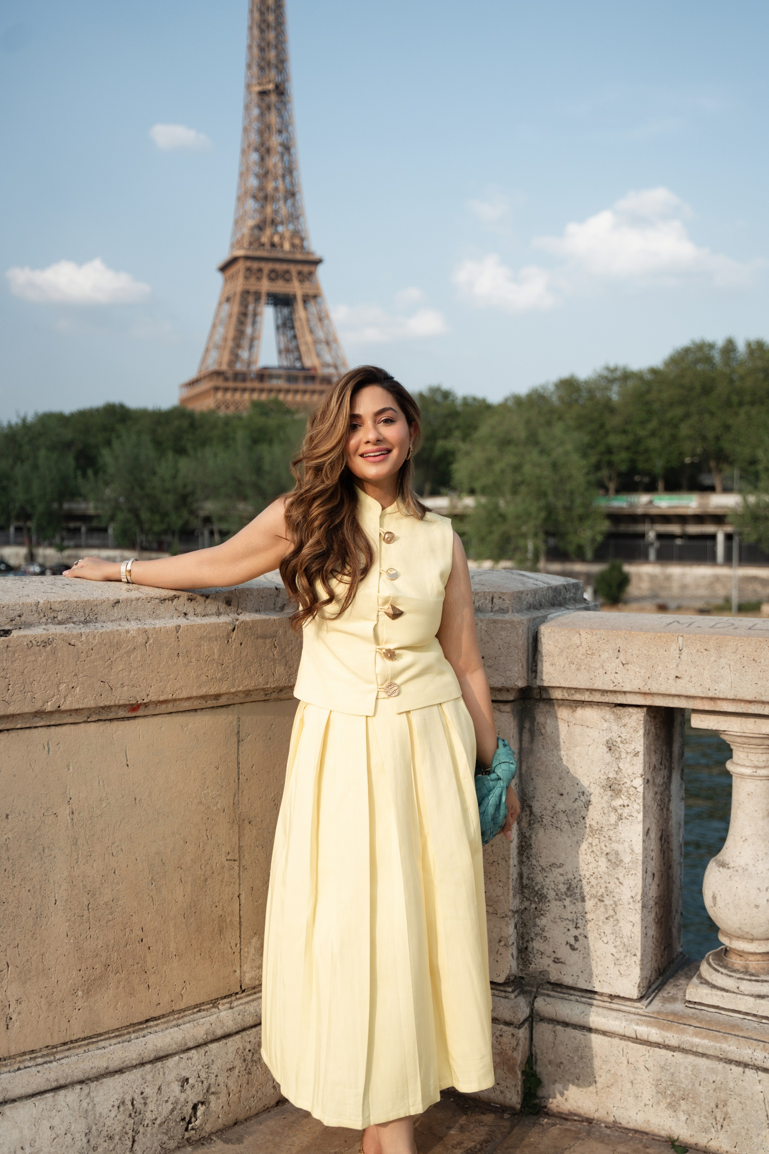 Megha (1 hour). Photographer in Paris|Solo and groups, portraits & content, couples photo-shoot in Paris at the best locations