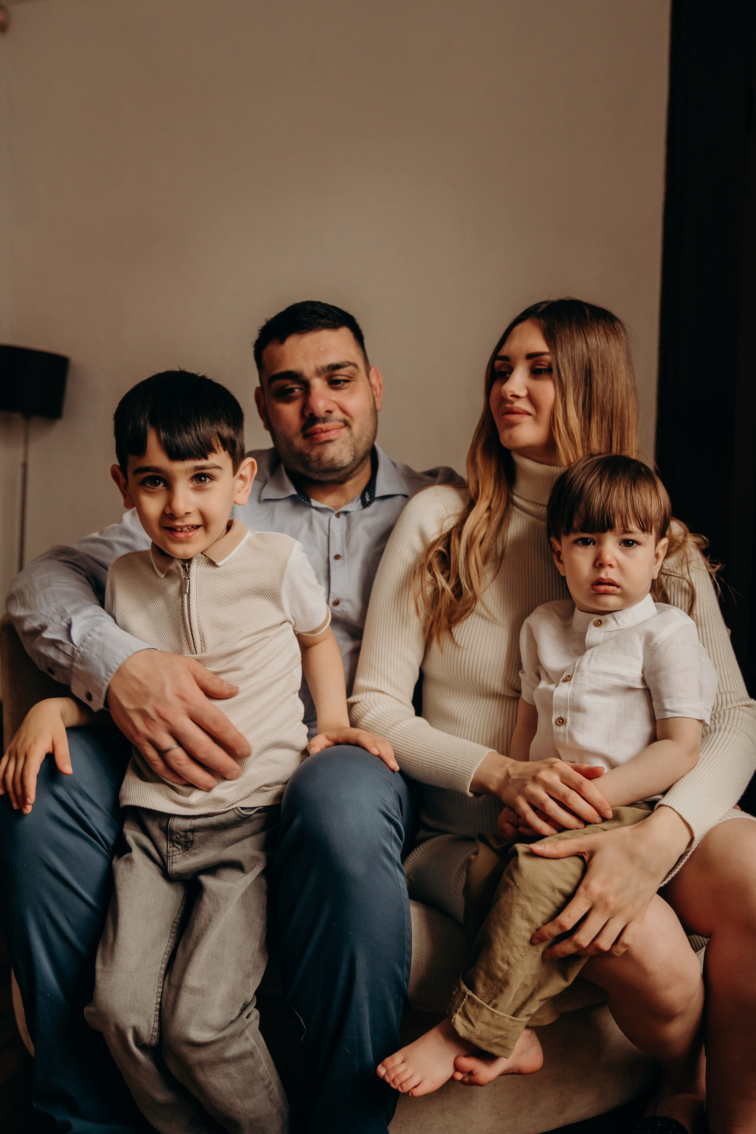 Maternity home photo session. Newcastle Upon Tyne Photographer Yana Balatskaya