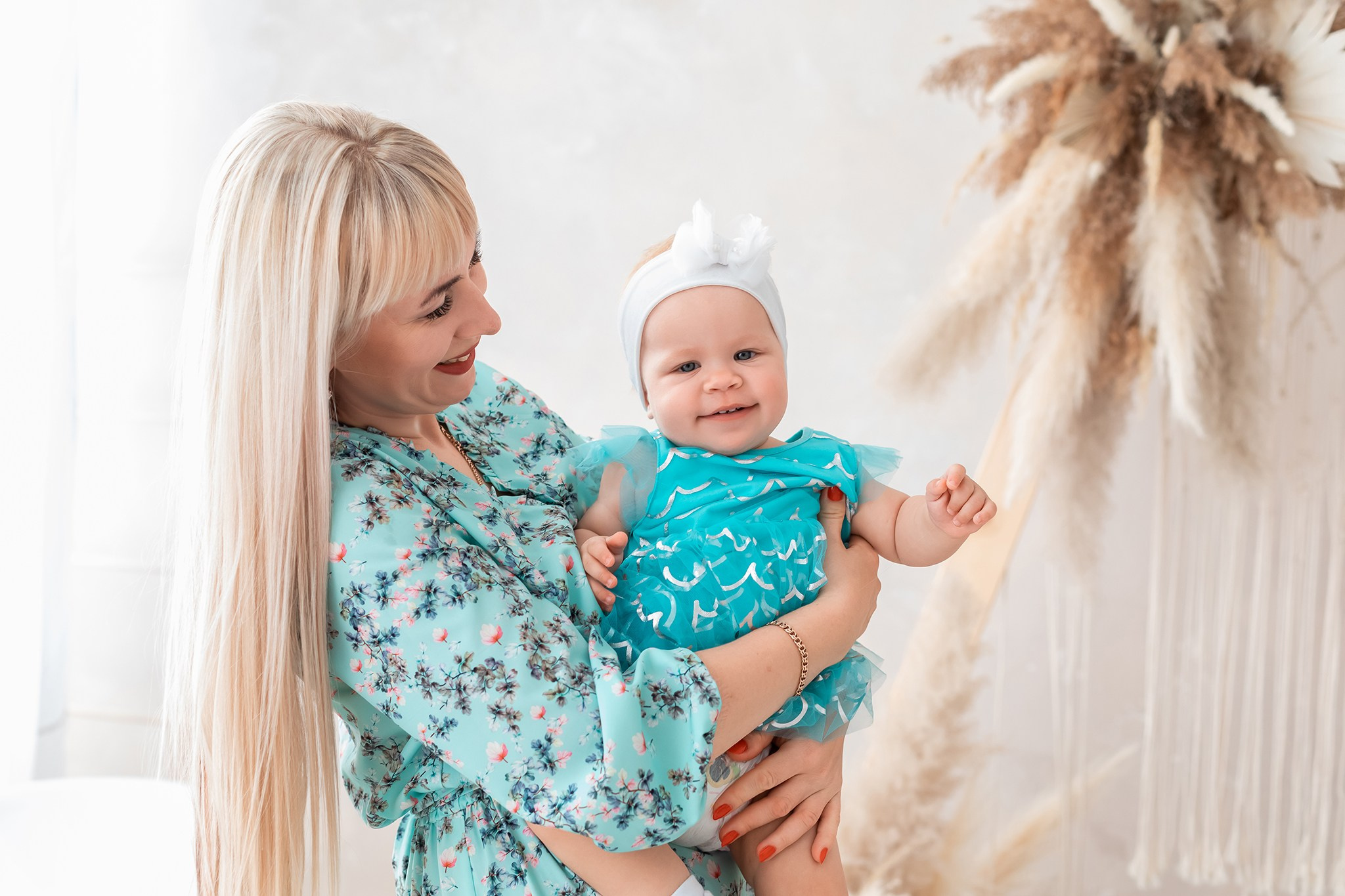 Family photo shoots in Israel. Family photographer in Haifa