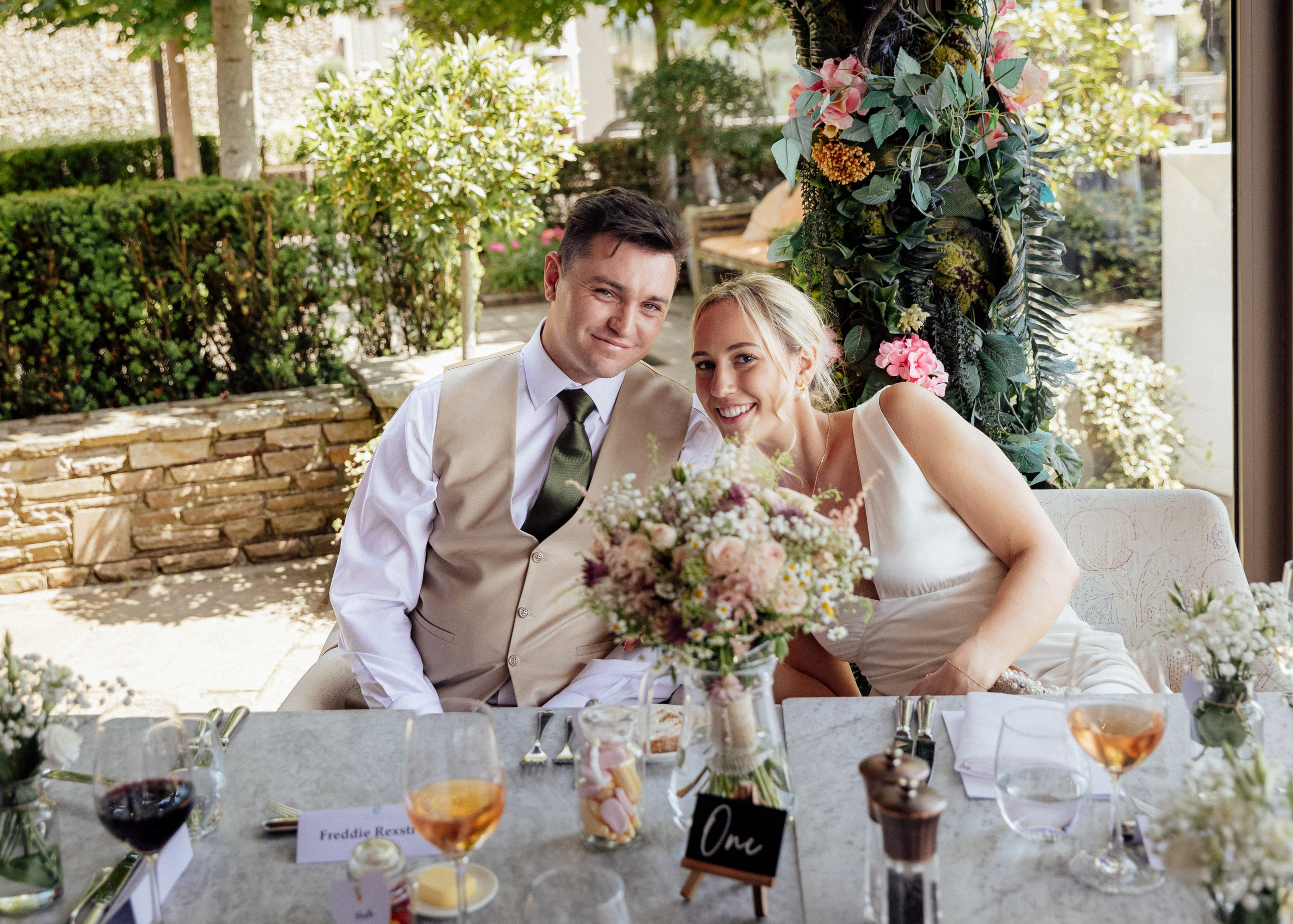 Elegant Wedding Photo Gallery in Hertfordshire. Timeless Wedding & Event Photography from London to the world