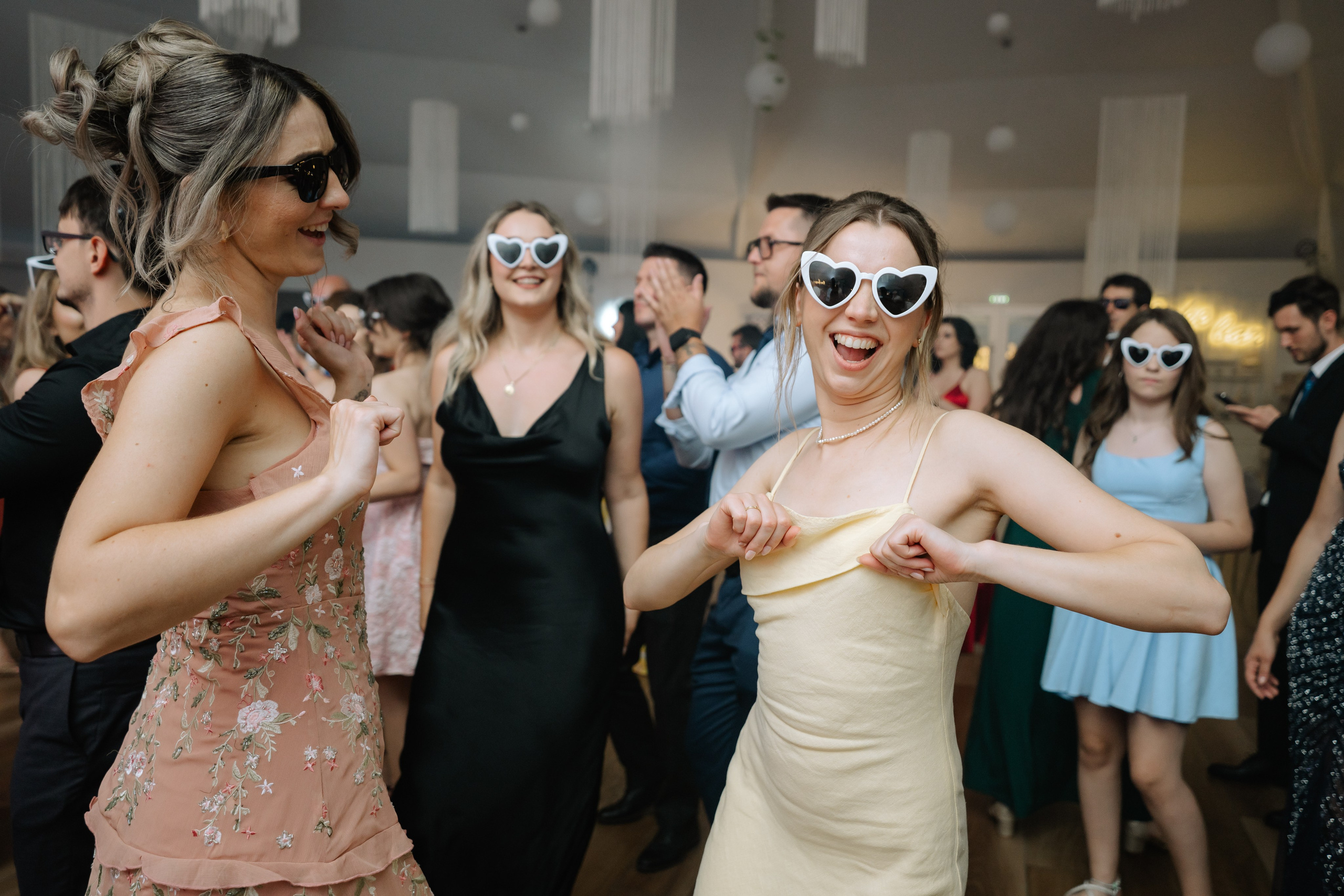 Alina + Gabriel | Liria. Proud Vision Weddings | Wedding Photography & Films — Servicii profesionale Foto Video Nunta Iasi