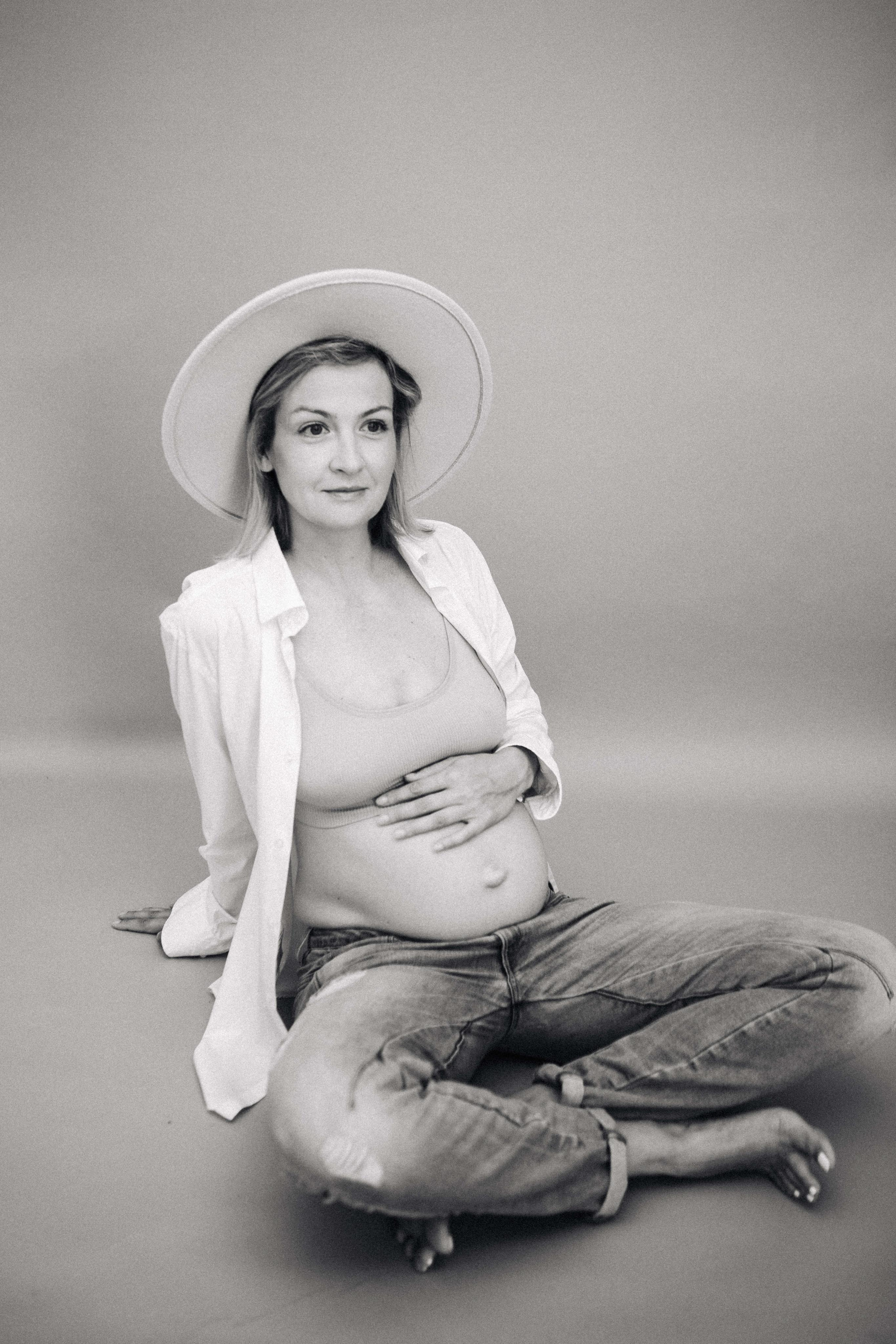 STUDIO SHOOTING. Https://shi-photo.com/