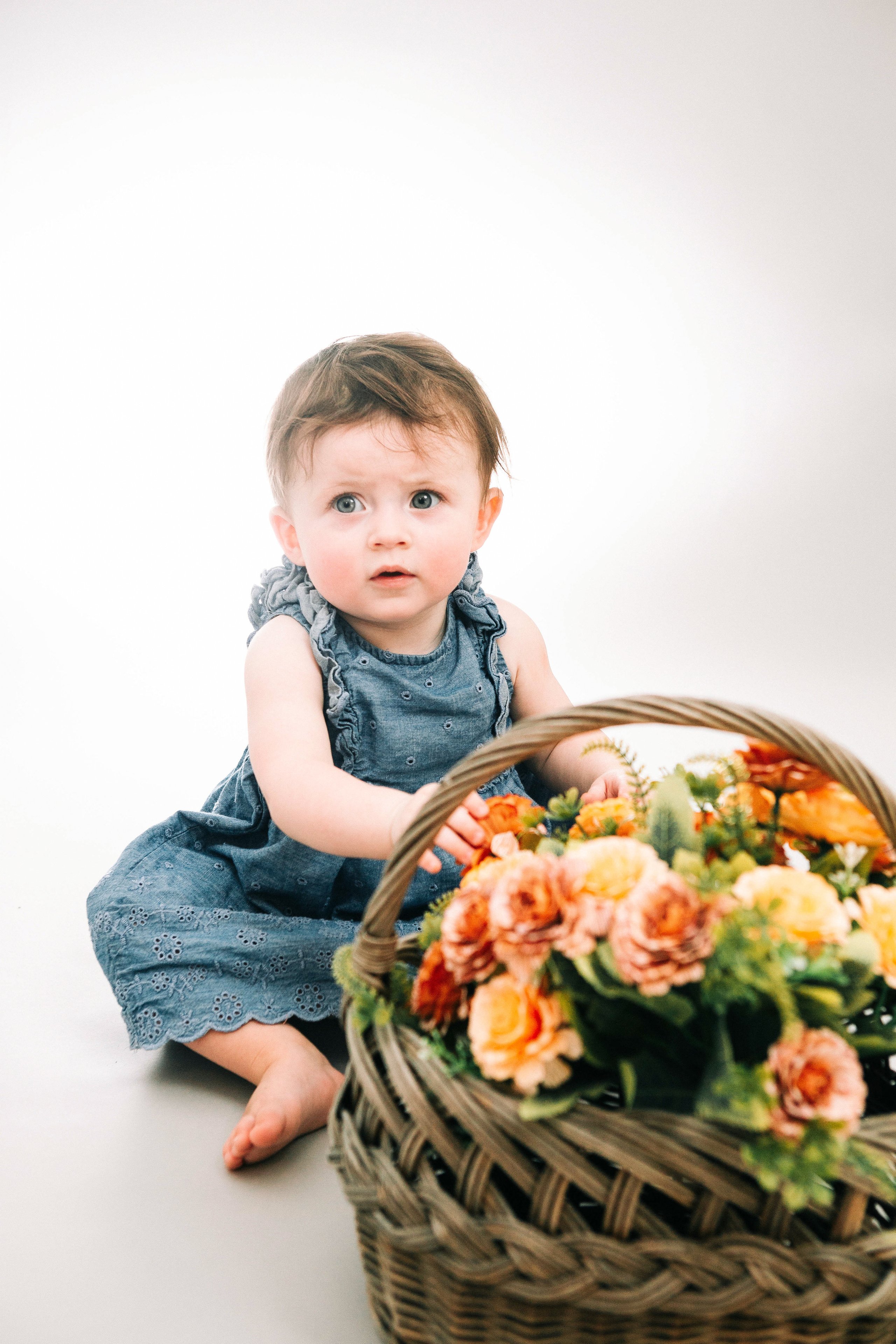 STUDIO SHOOTING. Https://shi-photo.com/