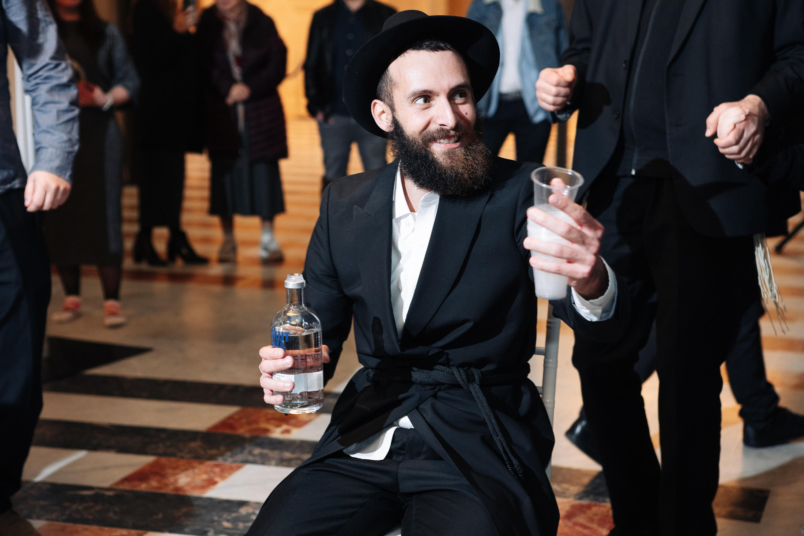 Wedding at the Great Choral Synagogue. PHOTOGRAPHER IN ISRAEL