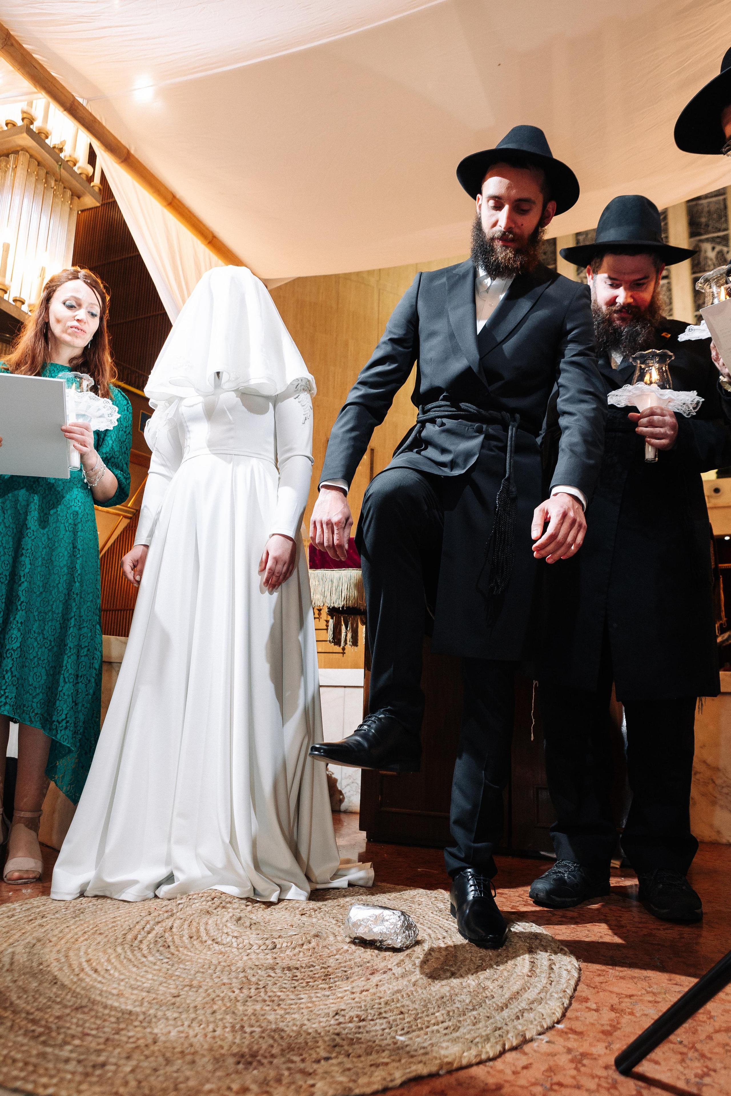 Wedding at the Great Choral Synagogue. PHOTOGRAPHER IN ISRAEL