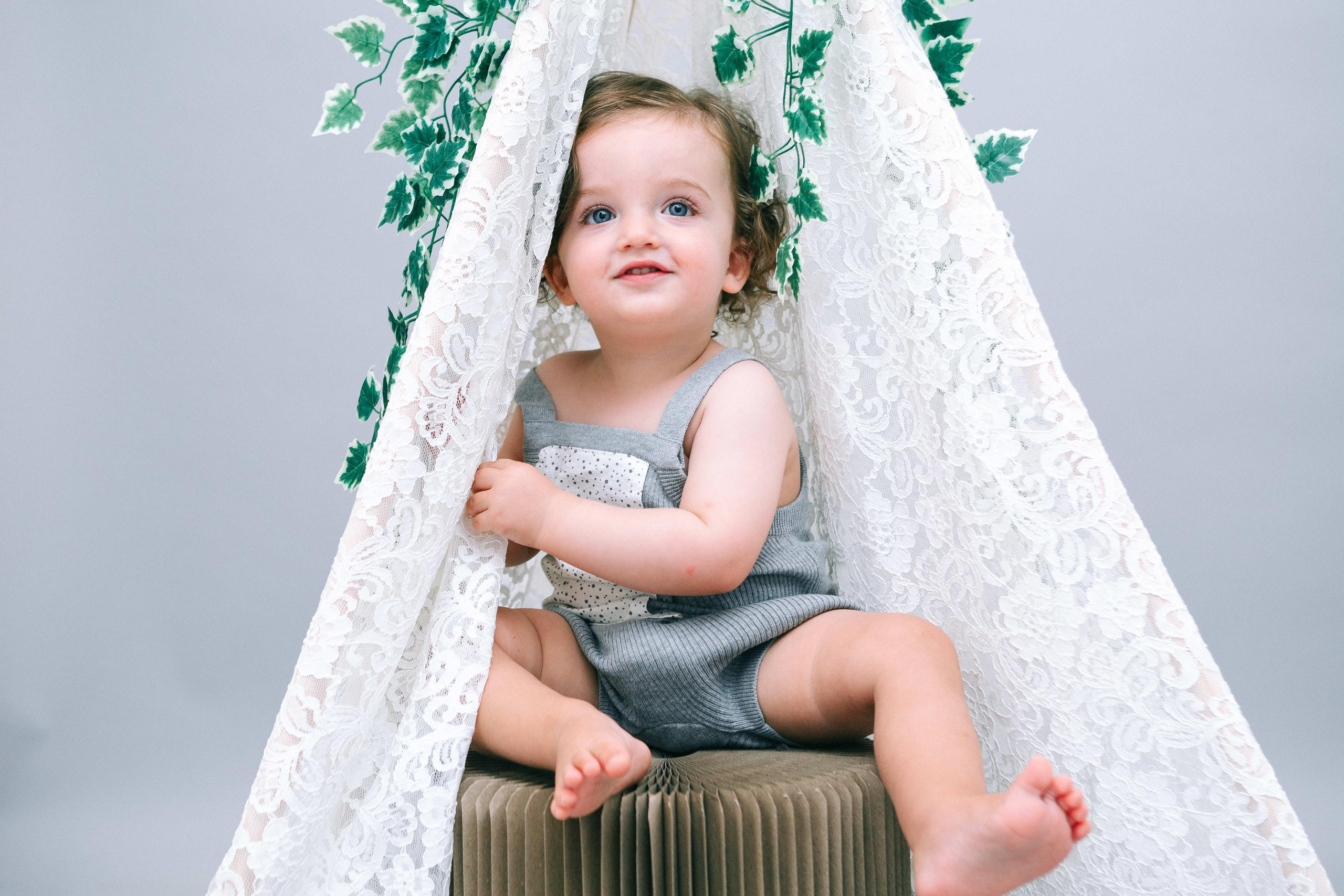 STUDIO SHOOTING. Https://shi-photo.com/