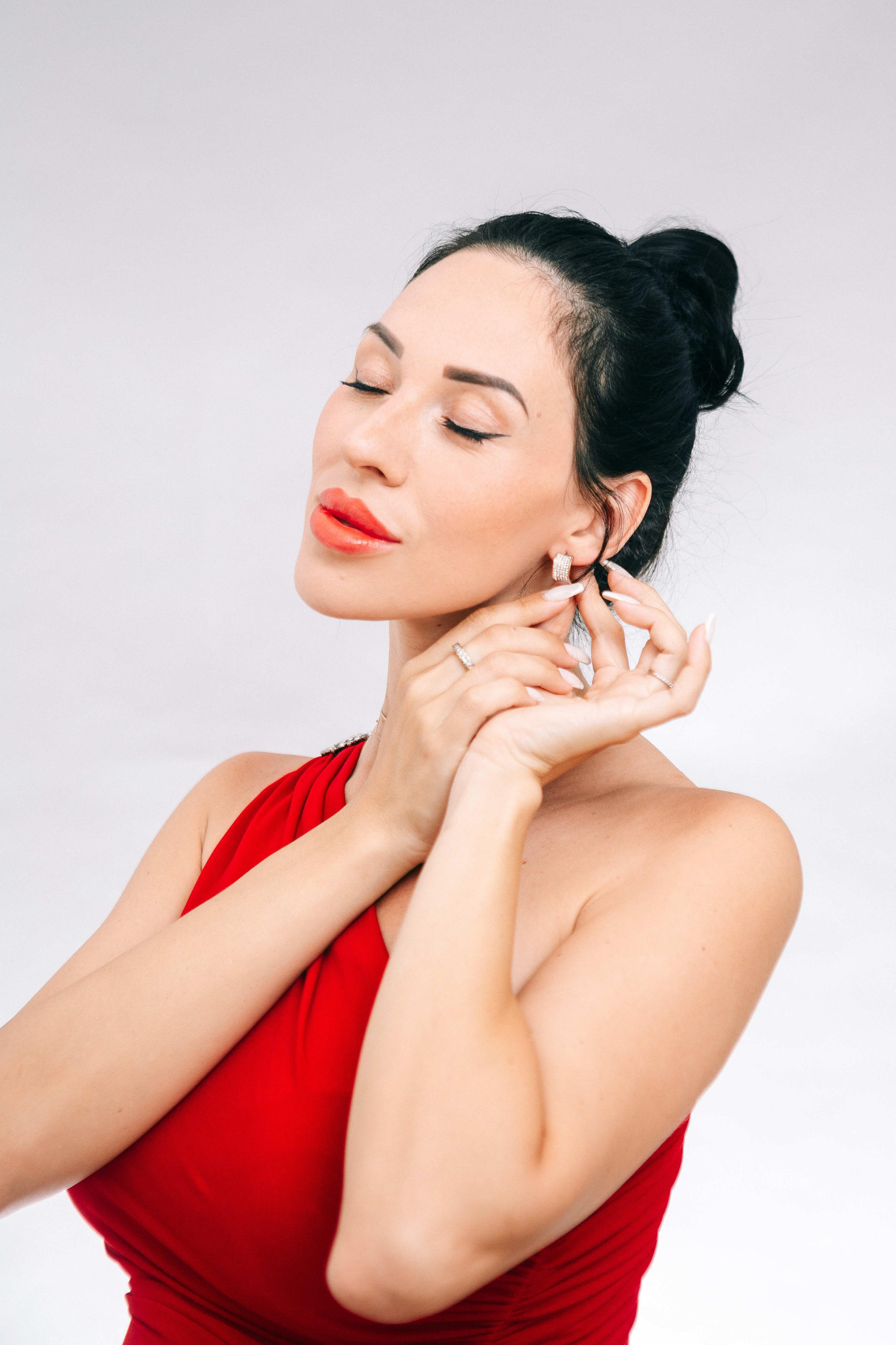 STUDIO SHOOTING. Https://shi-photo.com/