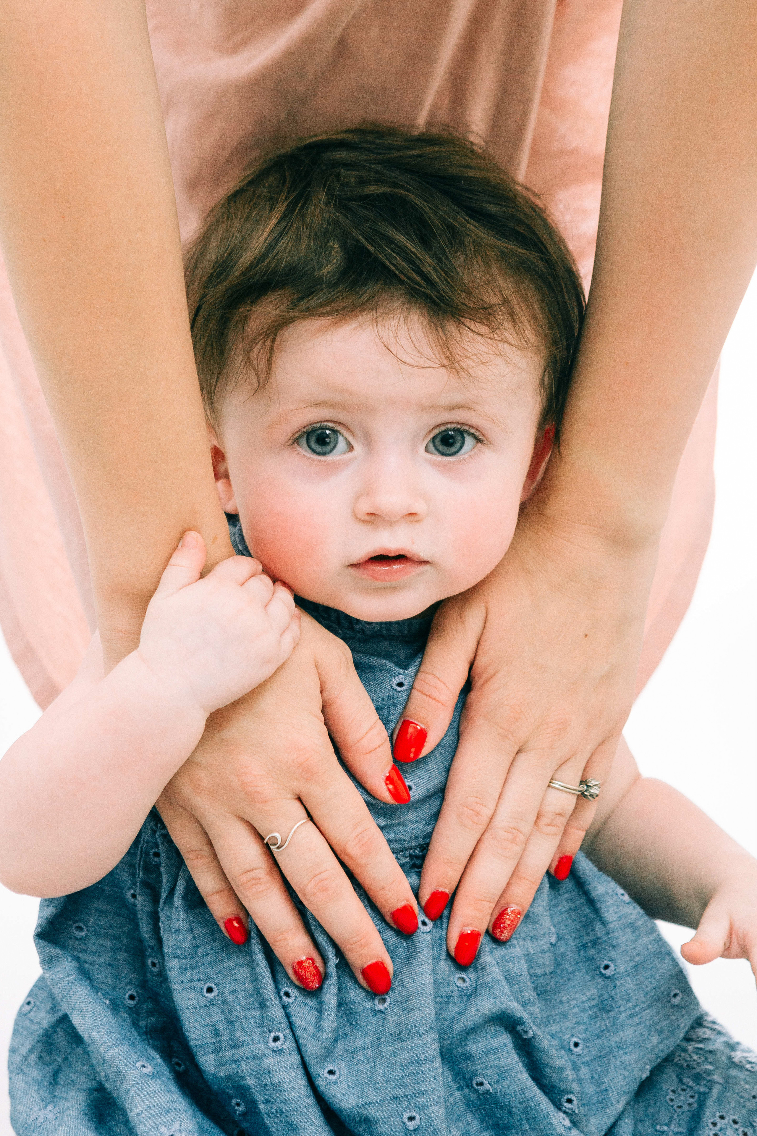 STUDIO SHOOTING. Https://shi-photo.com/