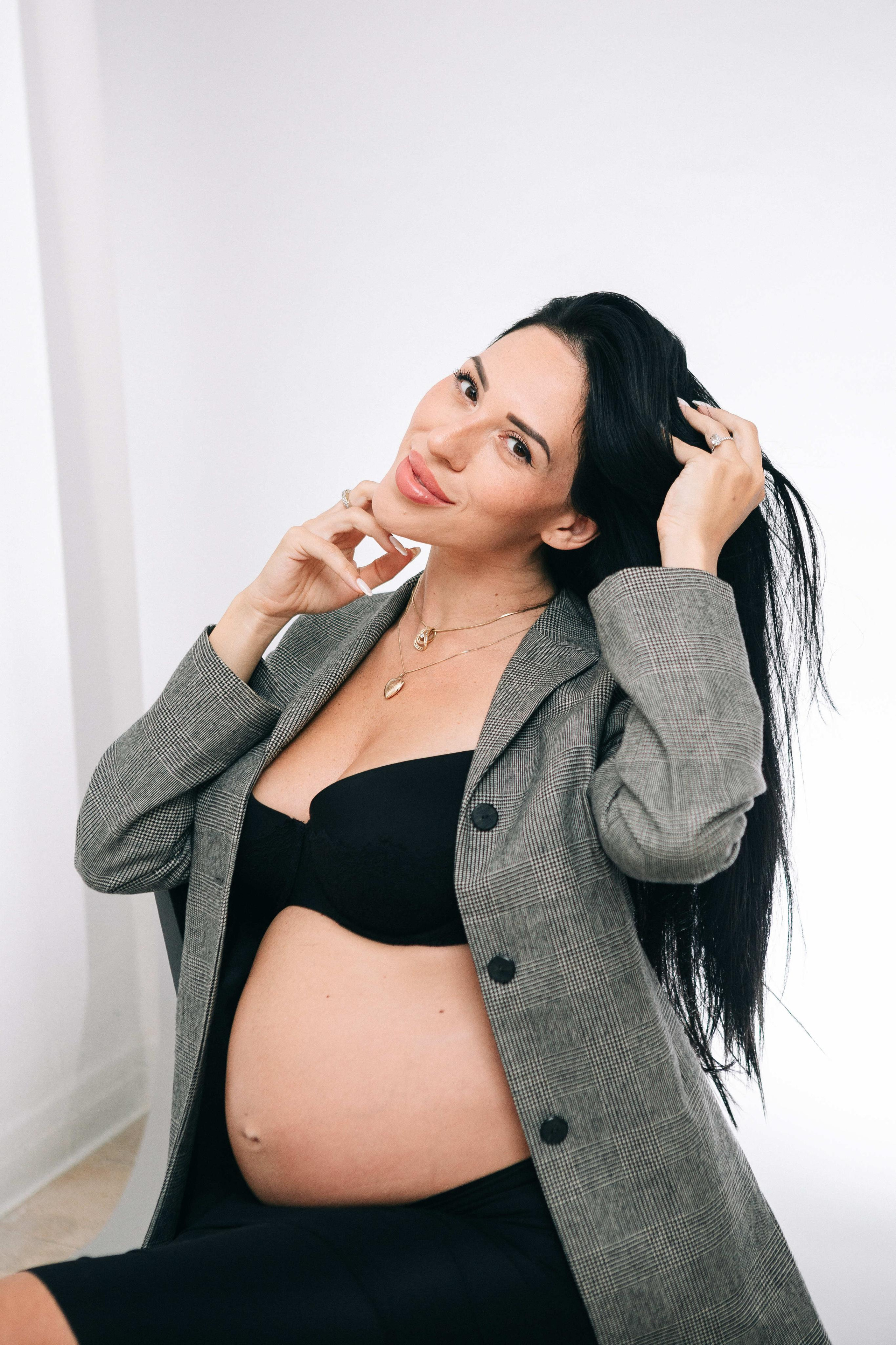 STUDIO SHOOTING. Https://shi-photo.com/