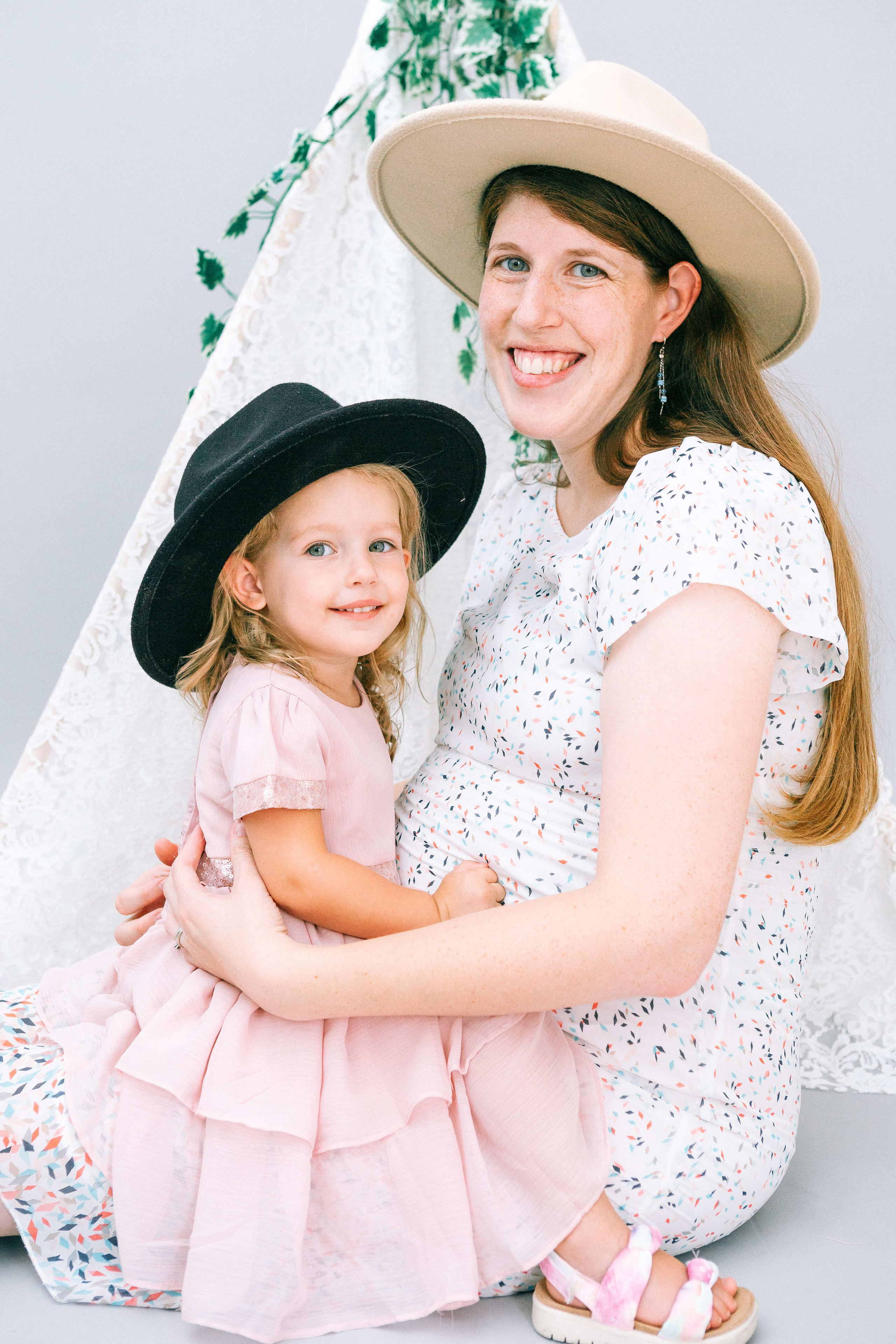 STUDIO SHOOTING. Https://shi-photo.com/