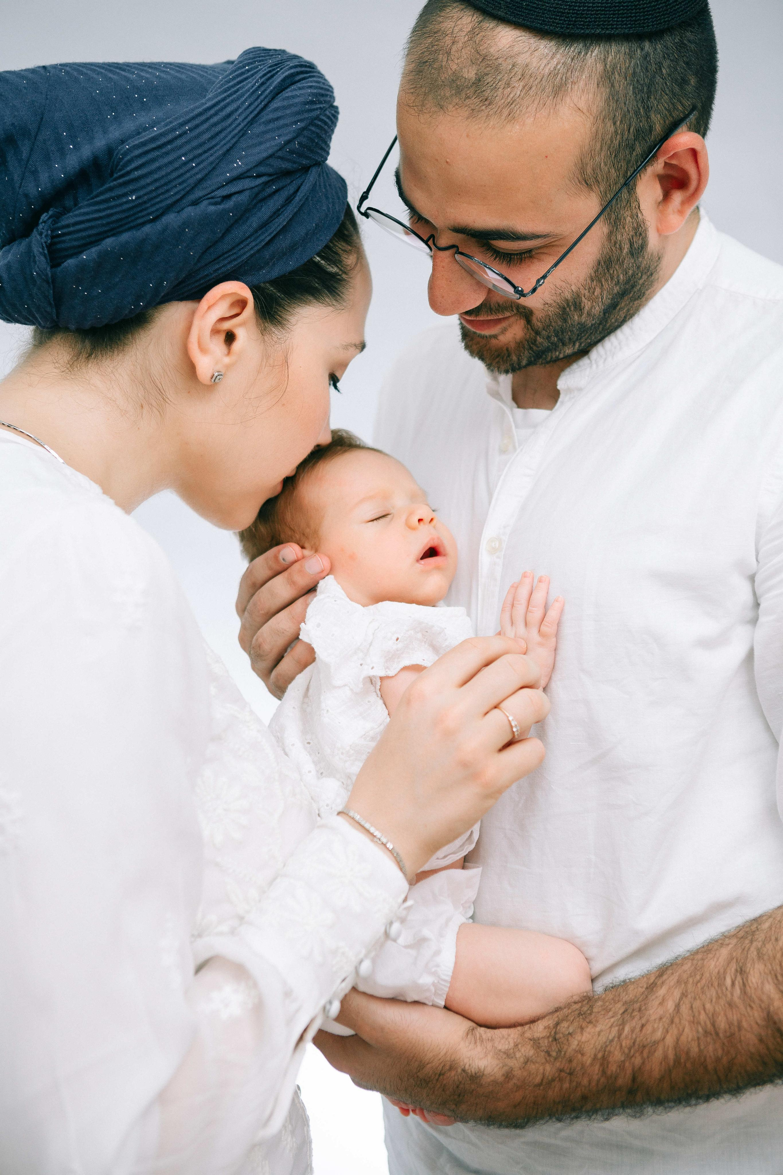 STUDIO SHOOTING. Https://shi-photo.com/