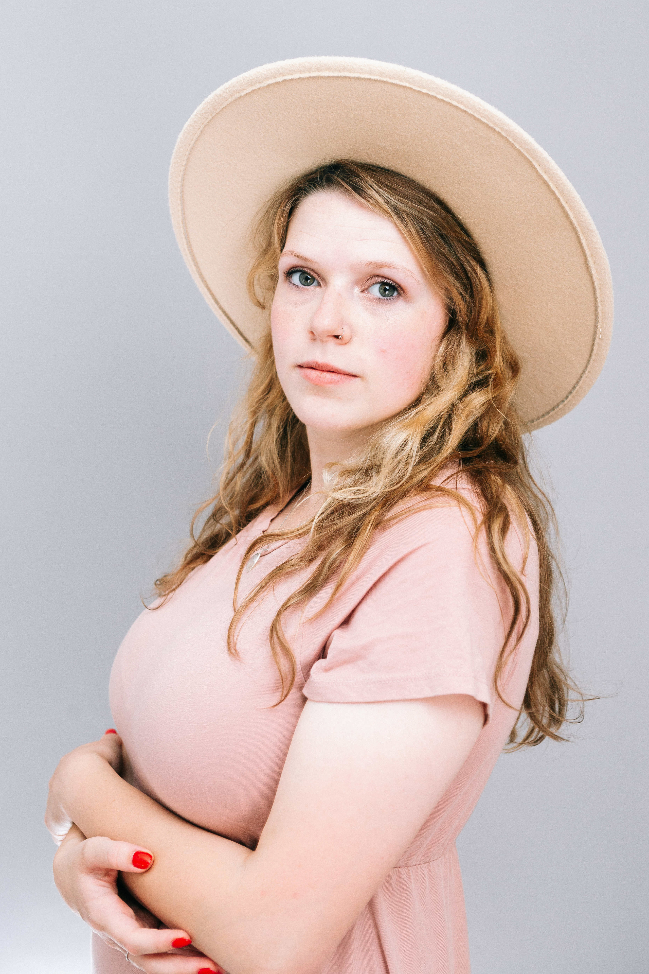 STUDIO SHOOTING. Https://shi-photo.com/