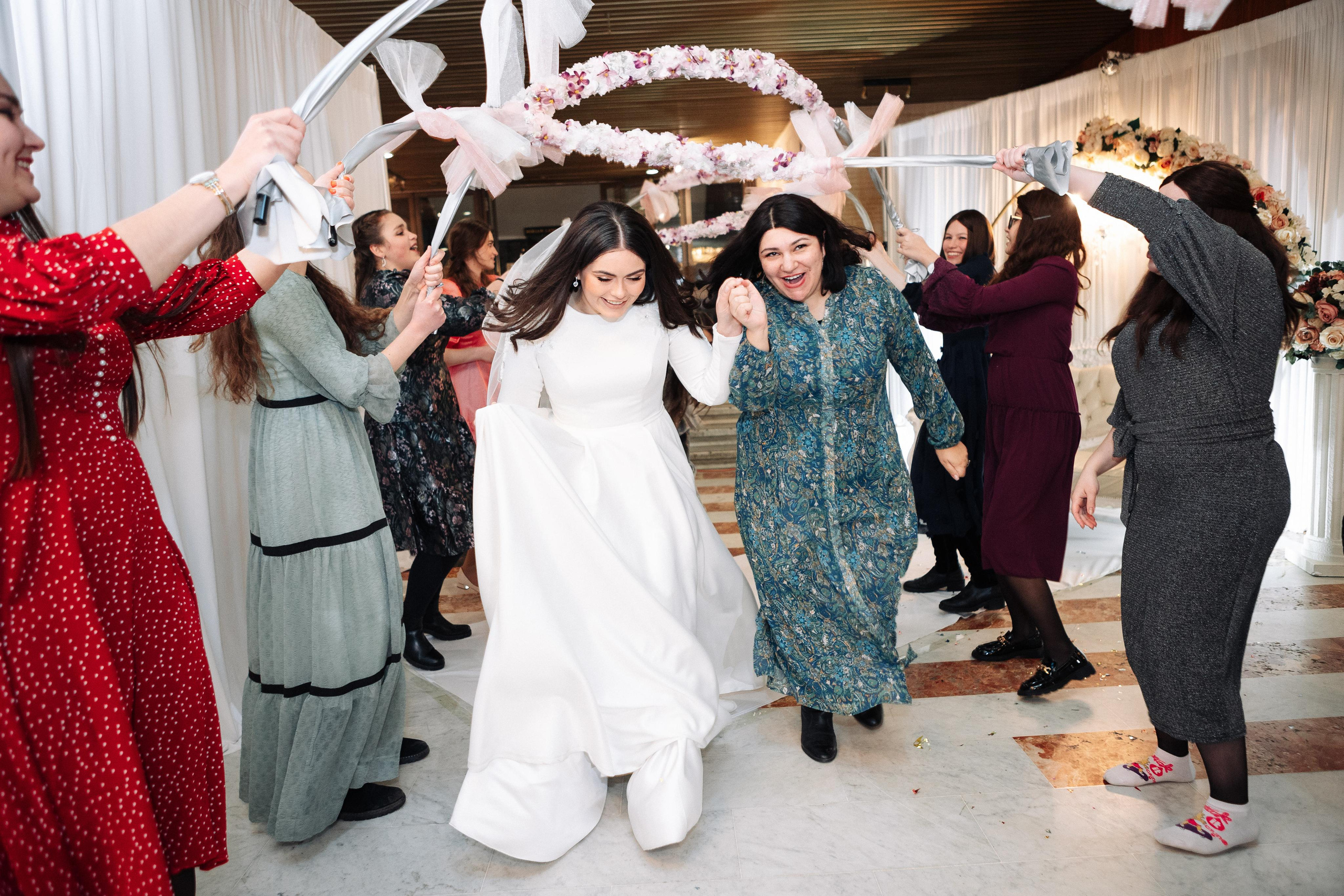 Wedding at the Great Choral Synagogue. PHOTOGRAPHER IN ISRAEL
